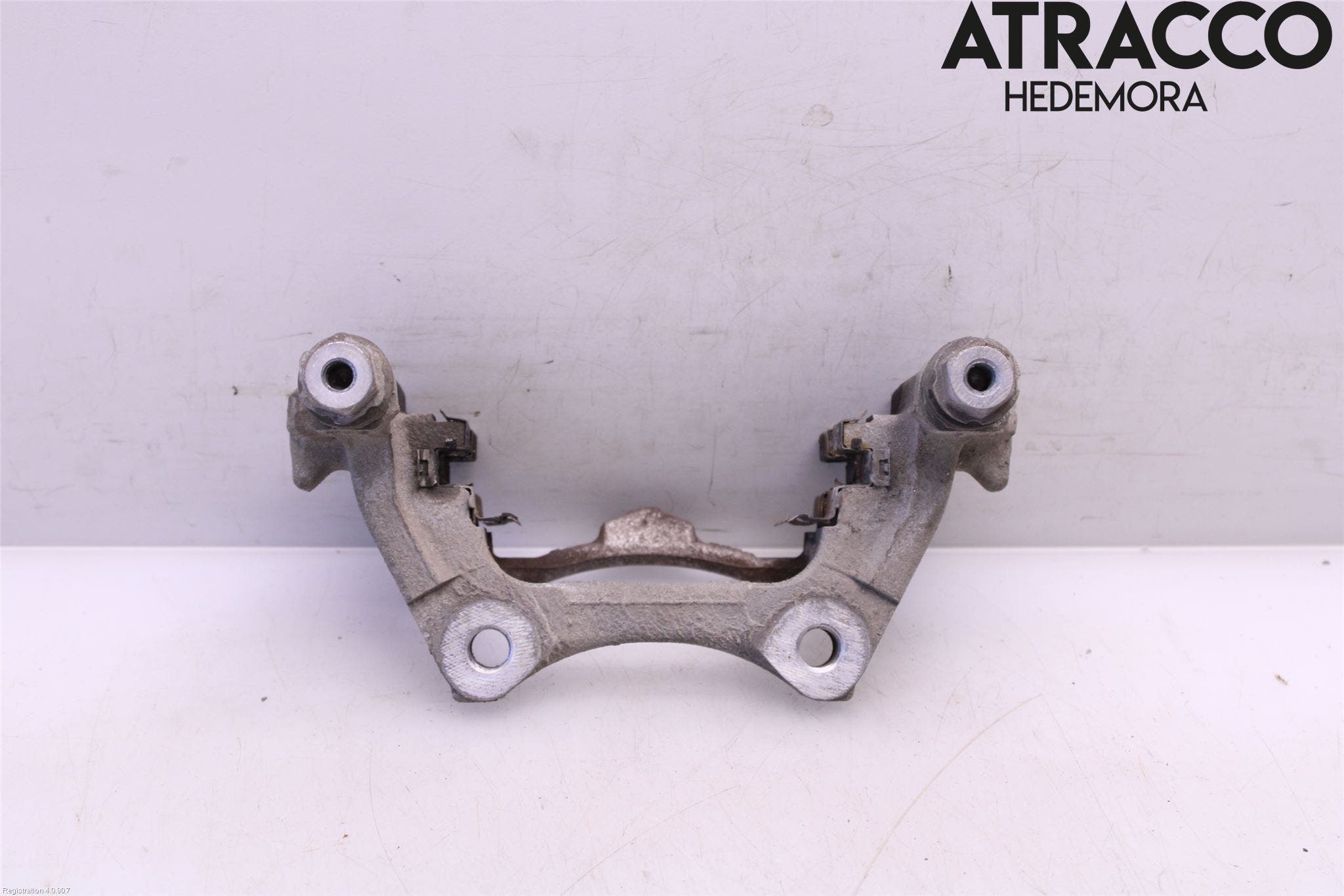 Toyota COROLLA 19- Bromsokshållare