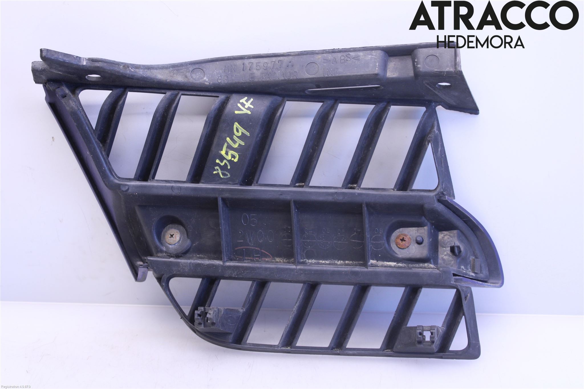 Mitsubishi OUTLANDER 01-07 Grilldel Vänster