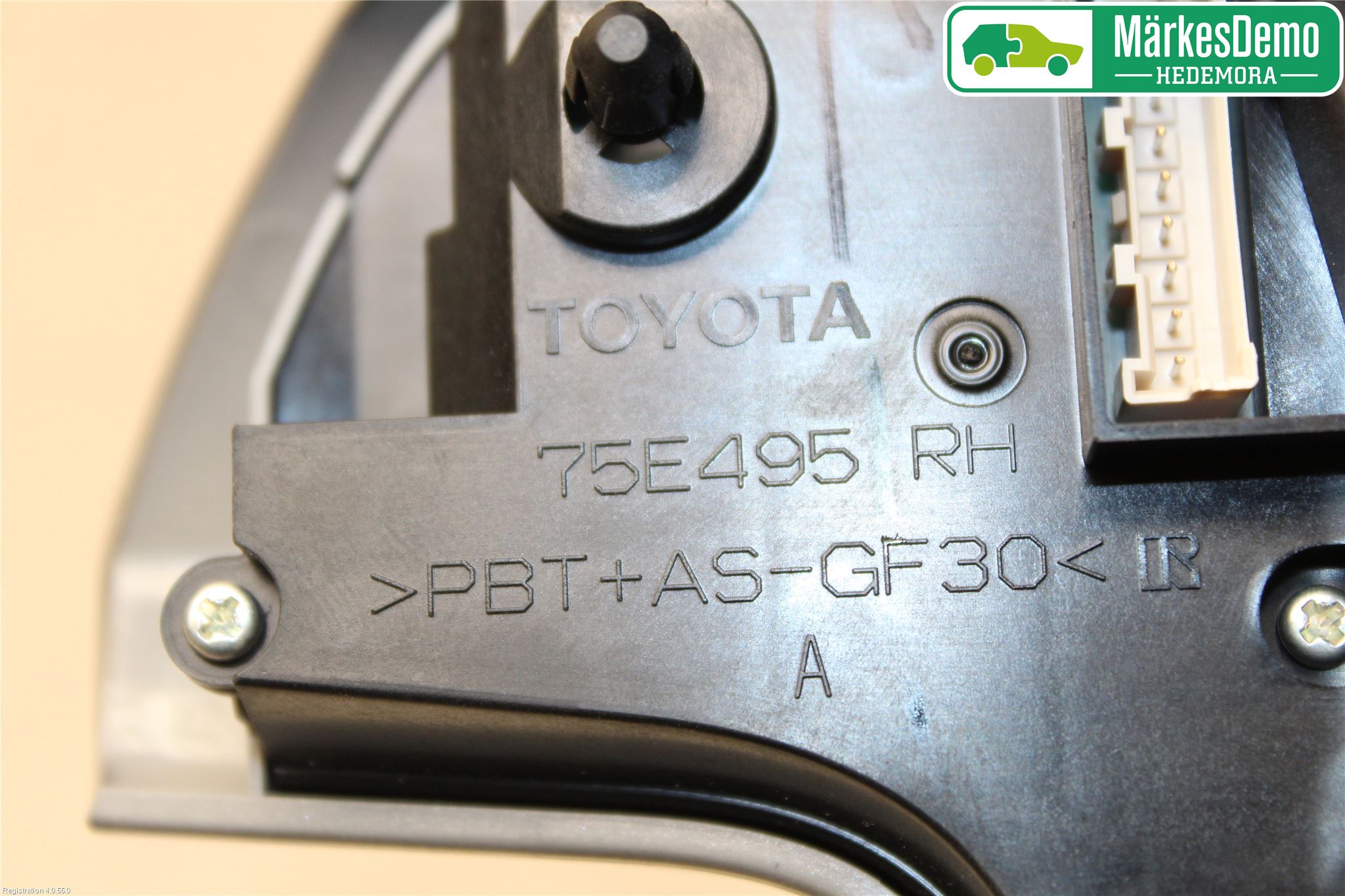Toyota HILUX 05-16 Strömställare Färddator