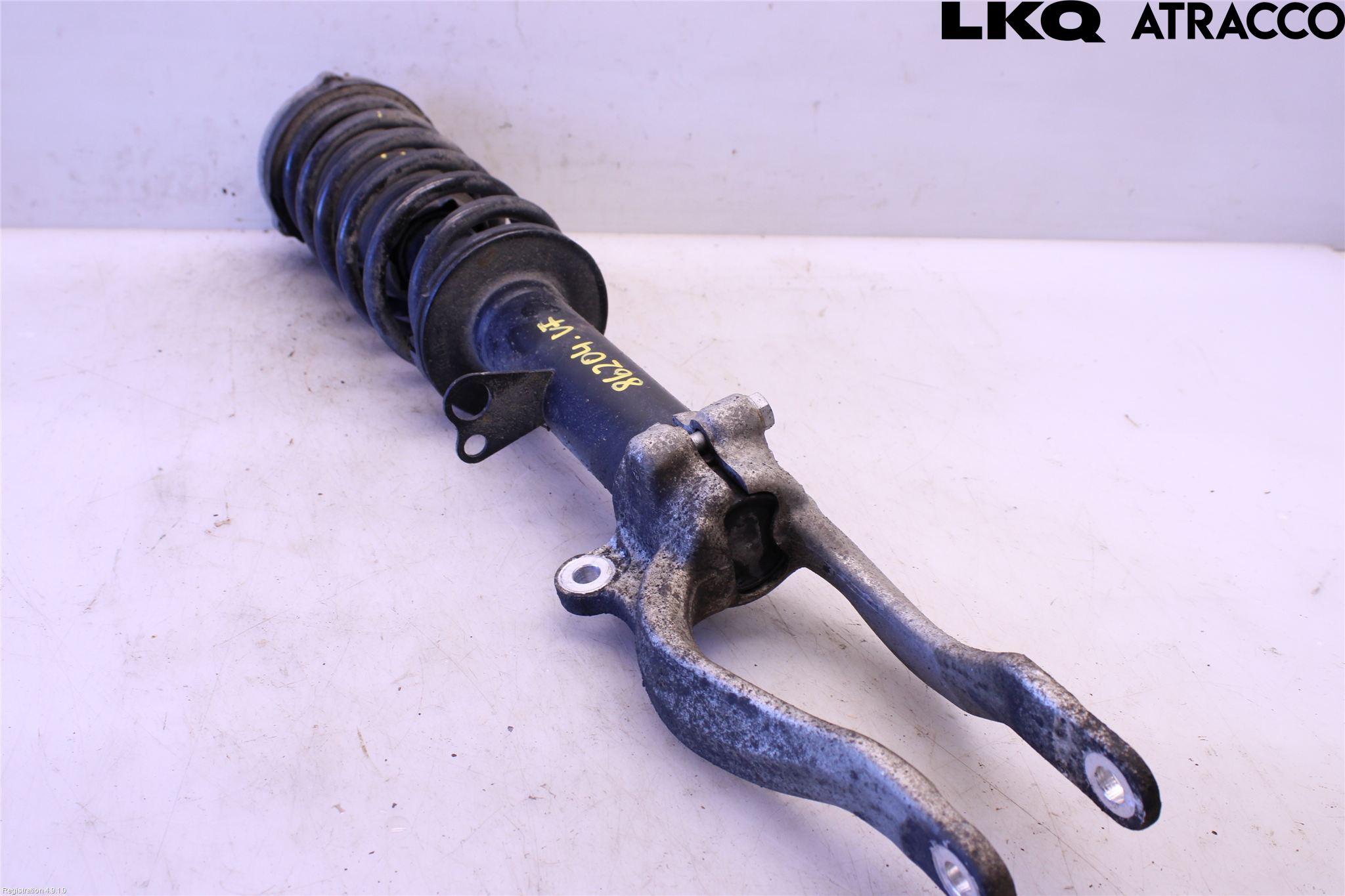 BMW 5 G30/G31/F90 17-23 Fjäderben Fram Vänster