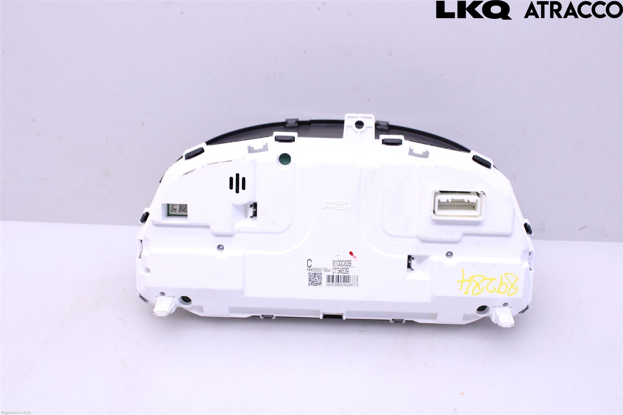 Mitsubishi OUTLANDER 13-21 Instrument Komb