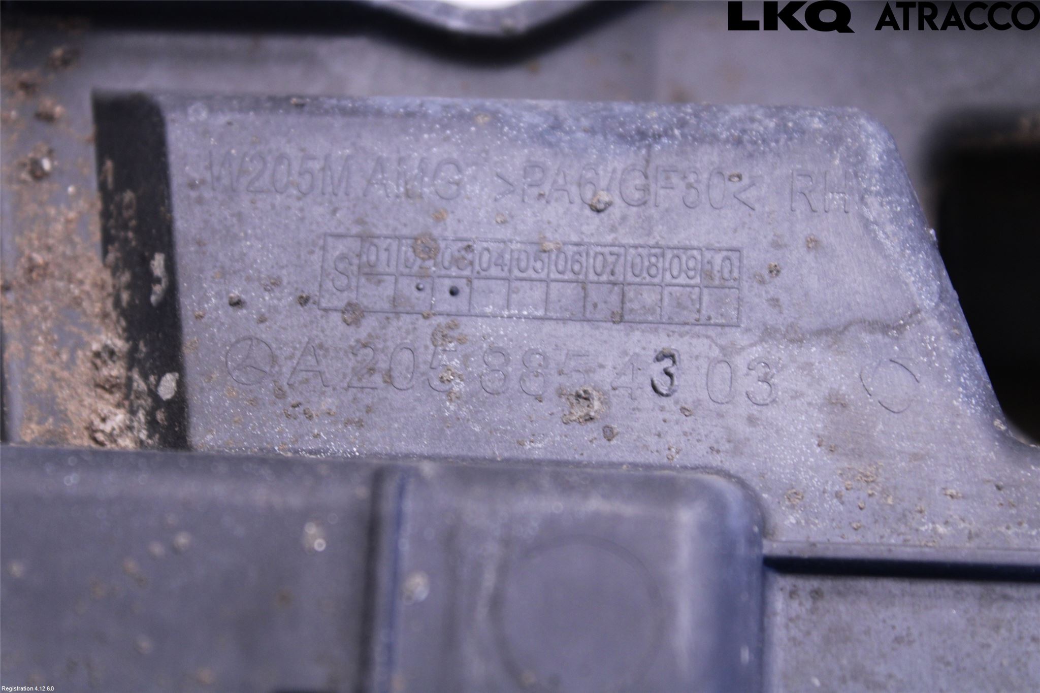 Mercedes-Benz MB C-KLASS (W205) 14-21 Stötfångarfäste Bak Hö