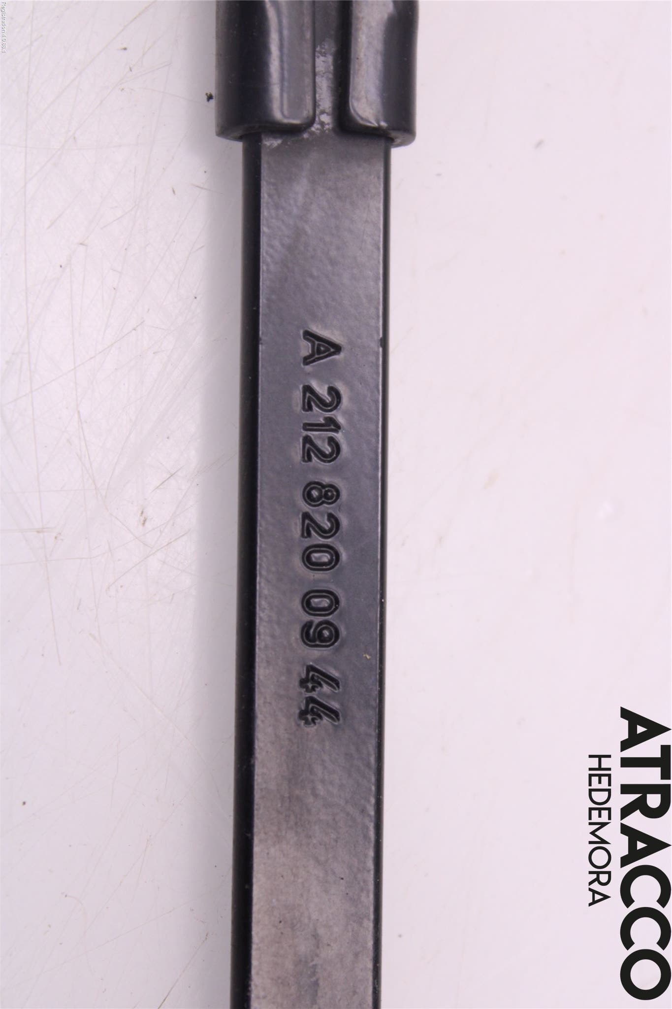 Mercedes-Benz MB E-KLASS (W212) 09-16 Torkararm Armar Vindruta