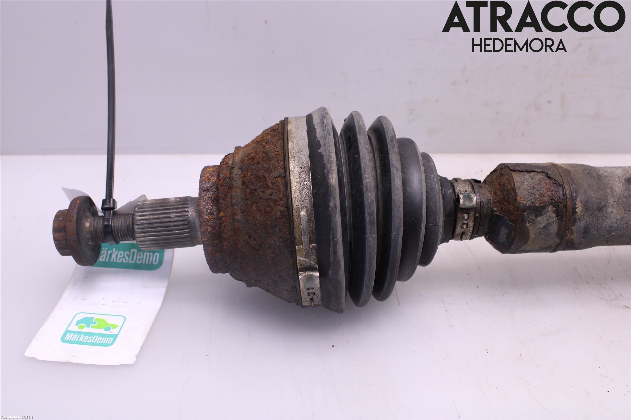 Volkswagen VW PASSAT CC 08-16 Drivaxel Fram Höger