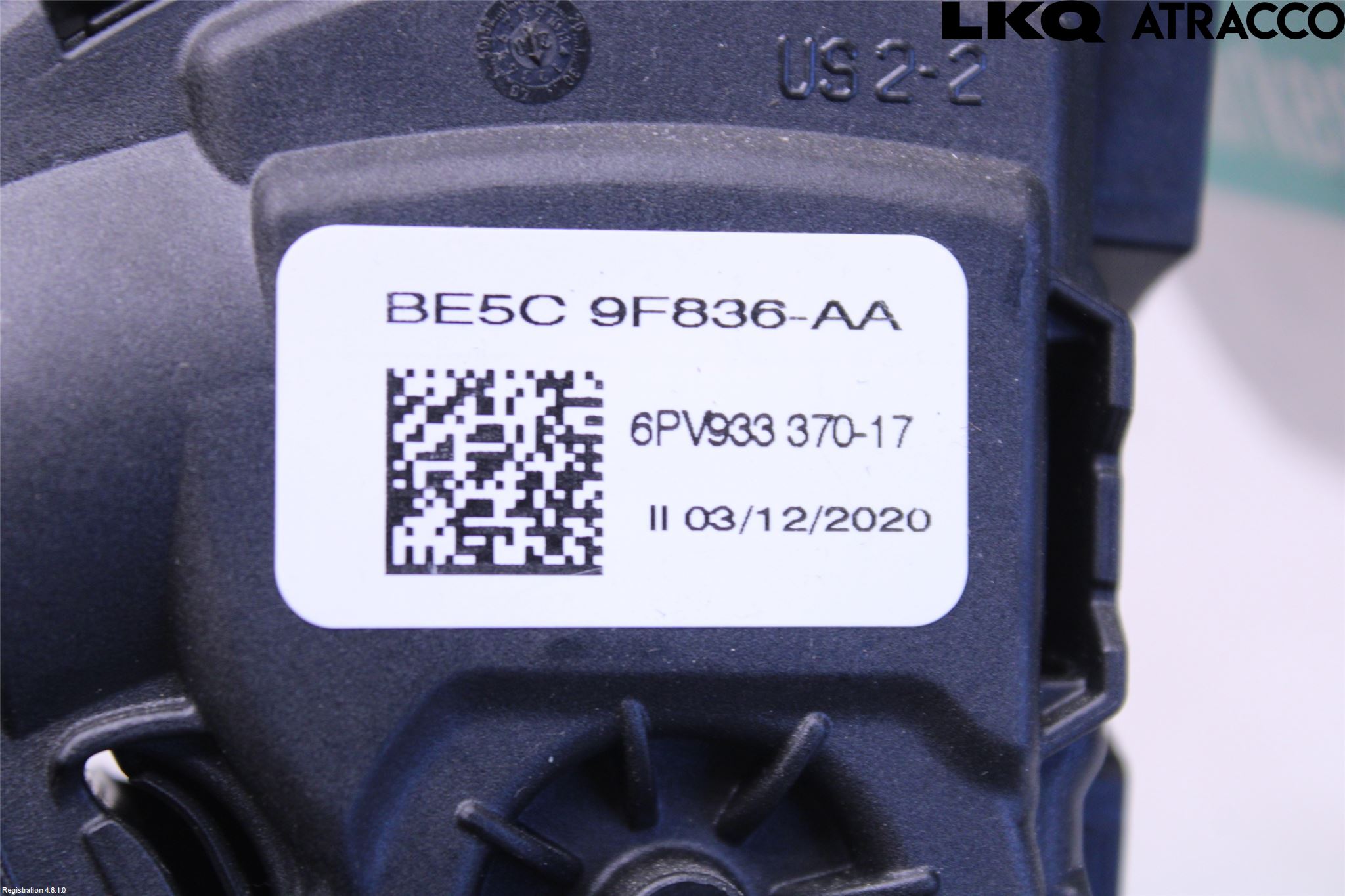 Tesla MODEL X 16- Gaspedal