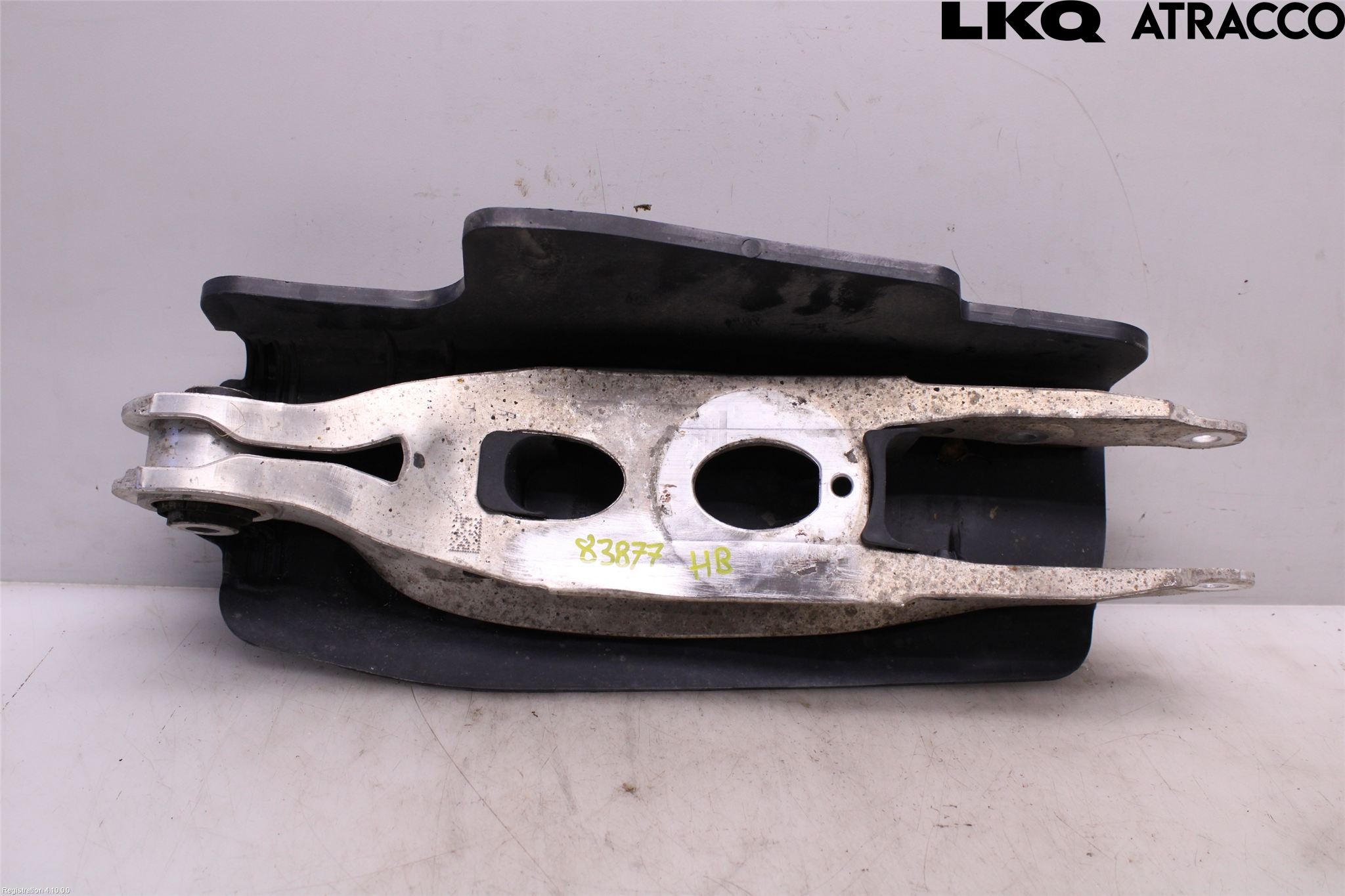 Audi A4/S4 B9 20- Bärarm Bak Höger