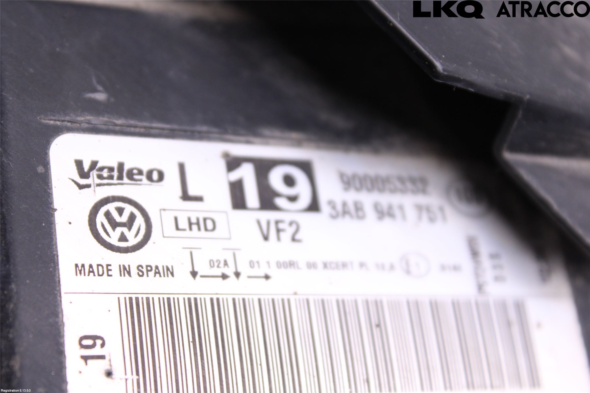 Volkswagen VW PASSAT 11-14 Strålkastare Vänster