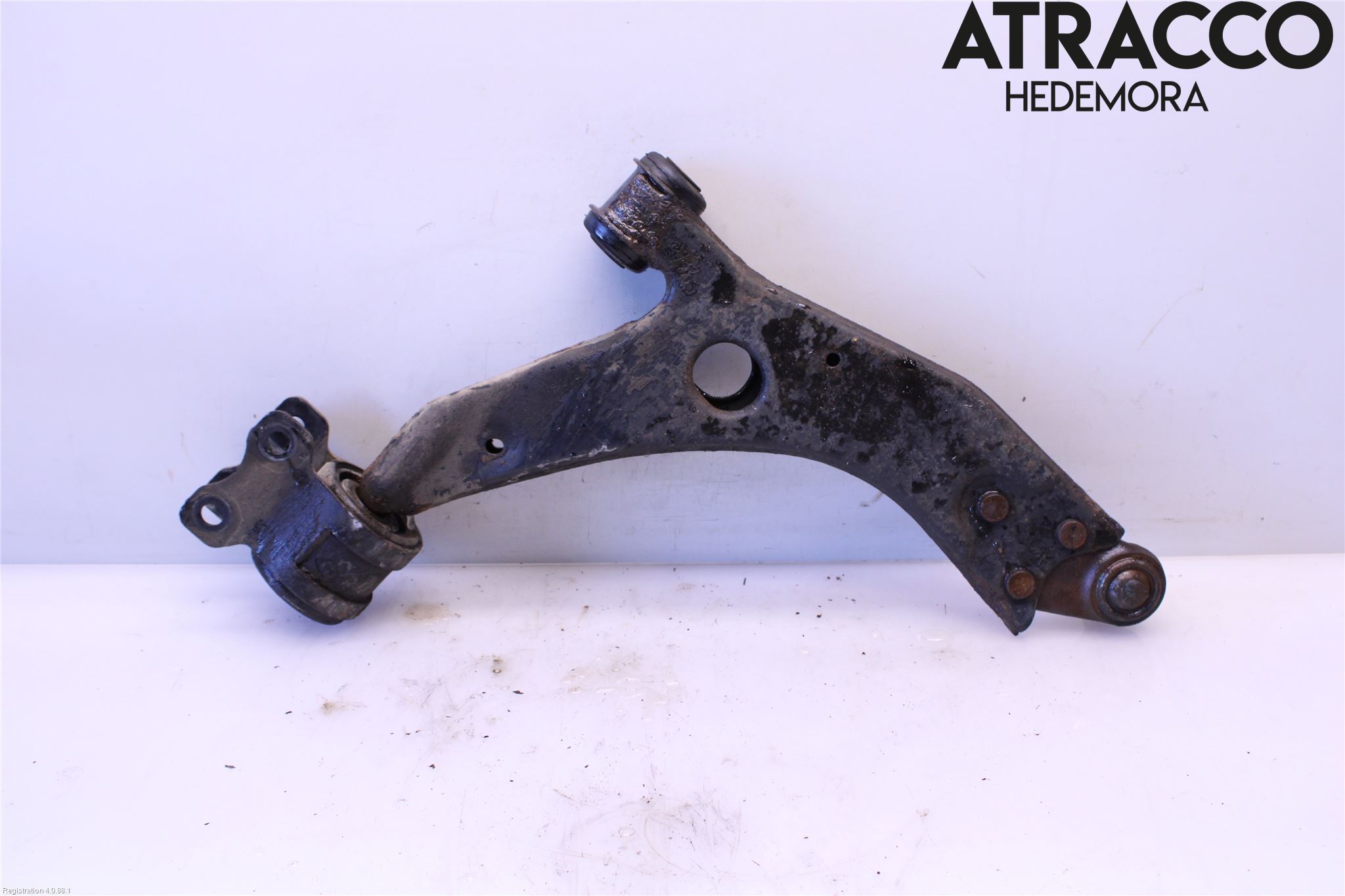 Ford KUGA 08-12 Bärarm Fram Undre Vä