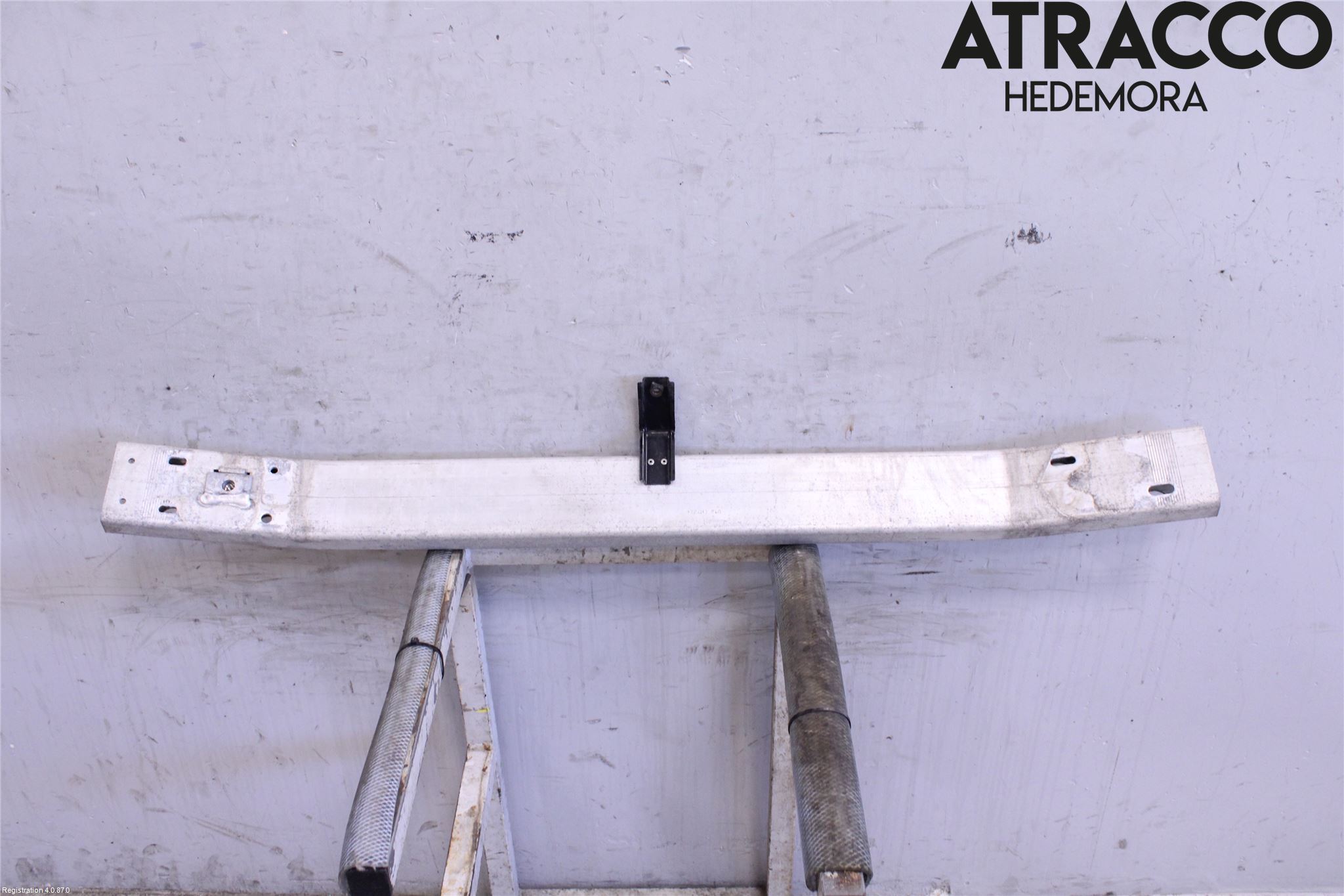 Nissan NOTE E11 06-14 Stötfångarbalk Fram