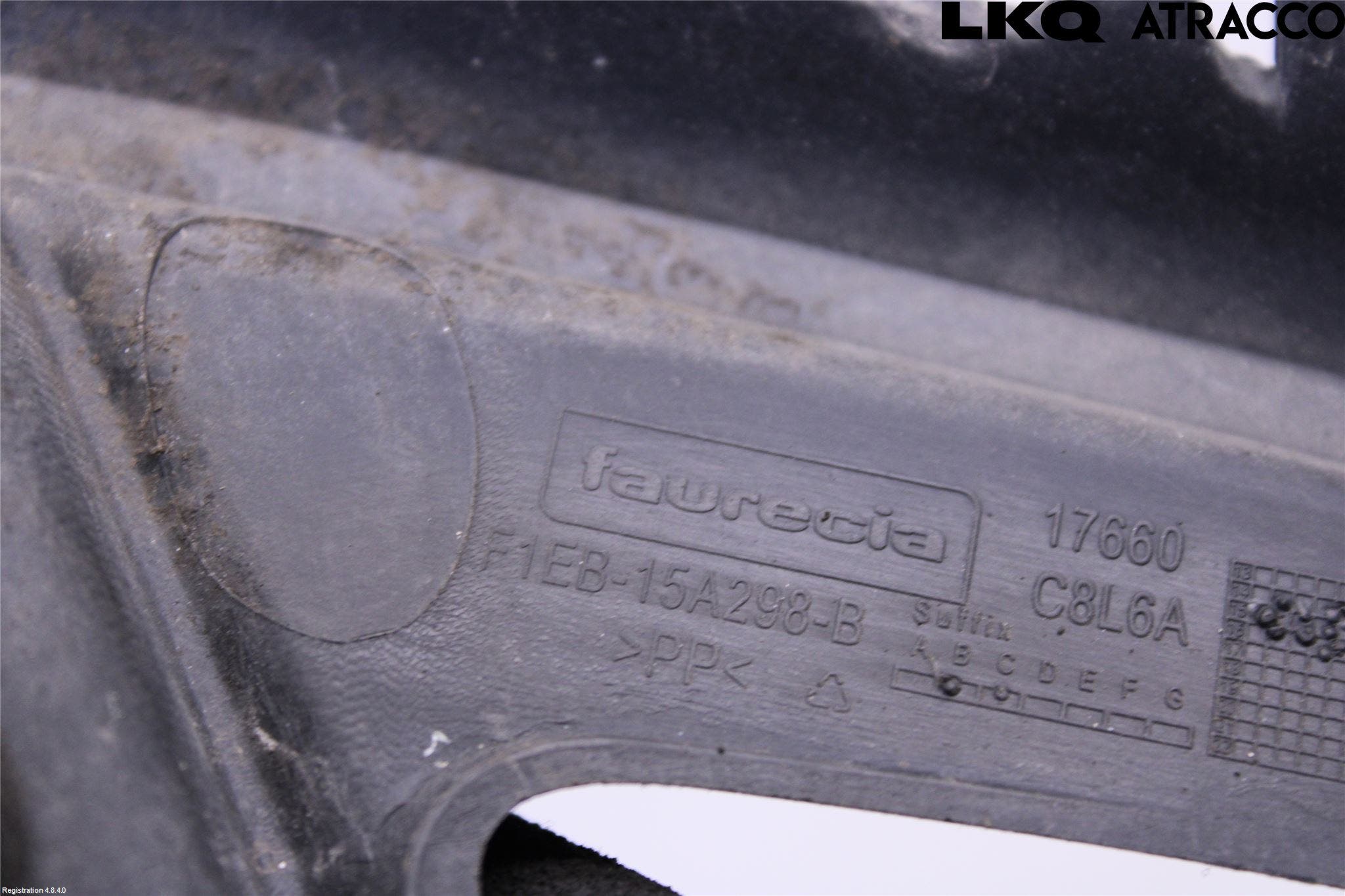 Ford FOCUS 15-18 Dimljussarg Fram