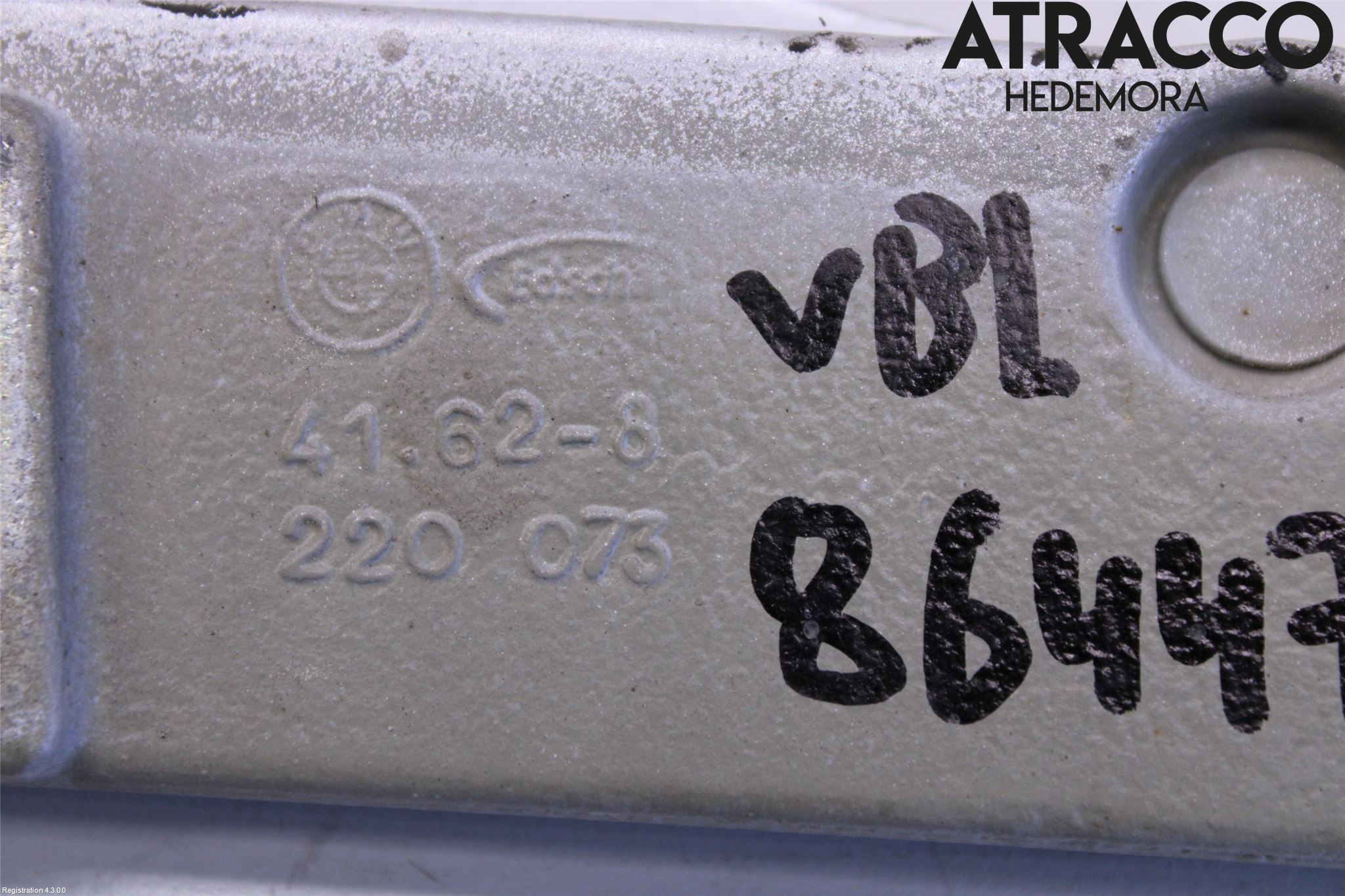 BMW 3 E46      98-05 Bakluckegångjärn Vä