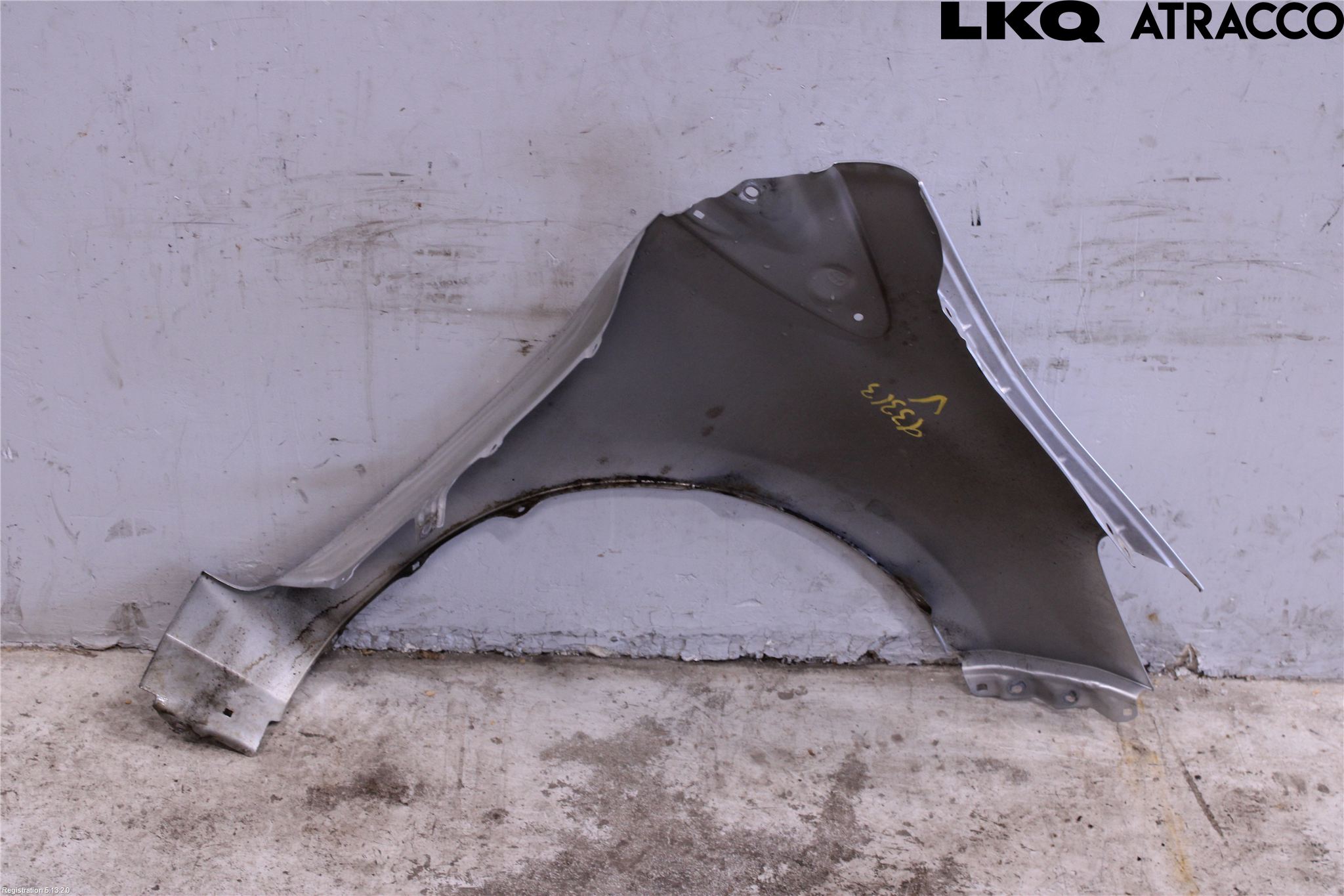 Toyota YARIS XP130 12-14 Skärm Fram Vänster