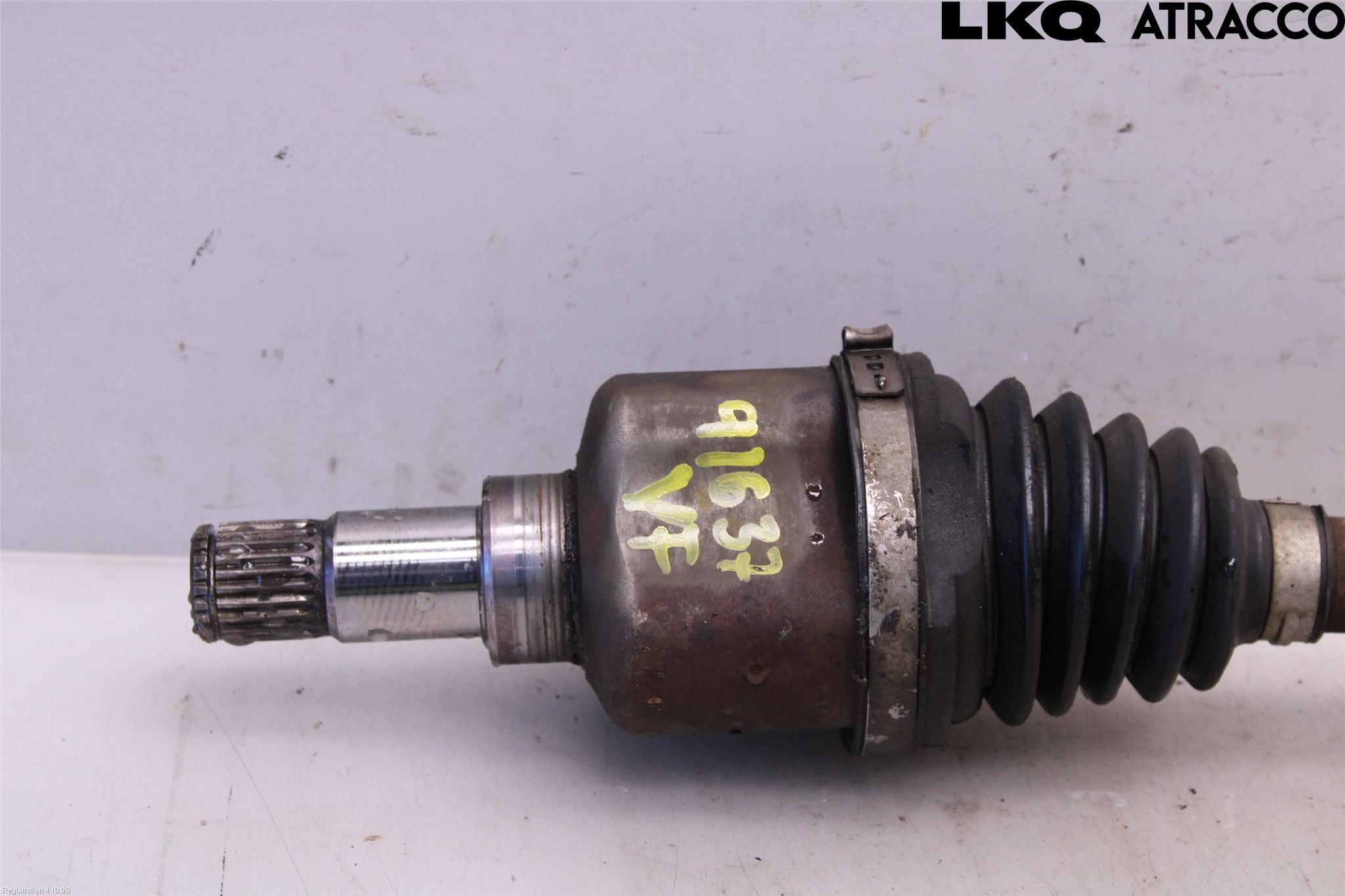 Ford FIESTA 13-17 Drivaxel Fram Vänster
