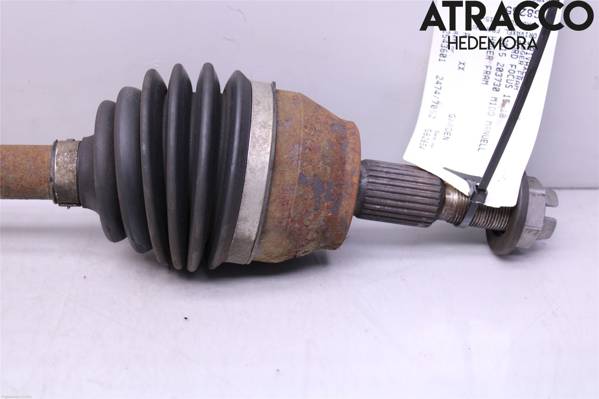 Ford FOCUS 15-18 Drivaxel Fram Höger