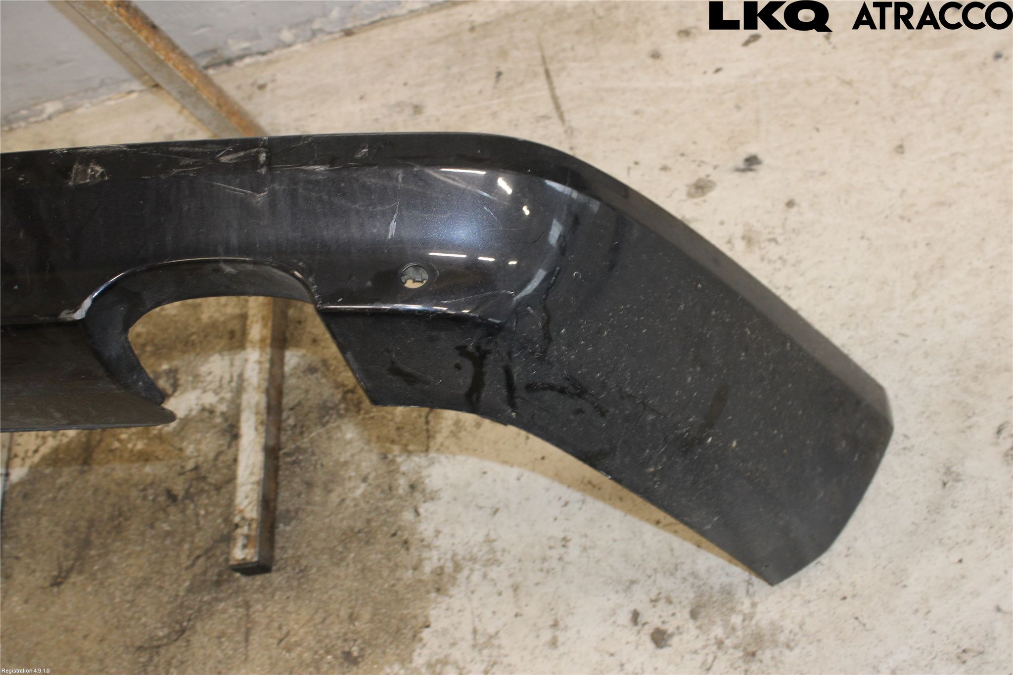 Volvo V70 08-13 Stötfångardel Bak Mitt