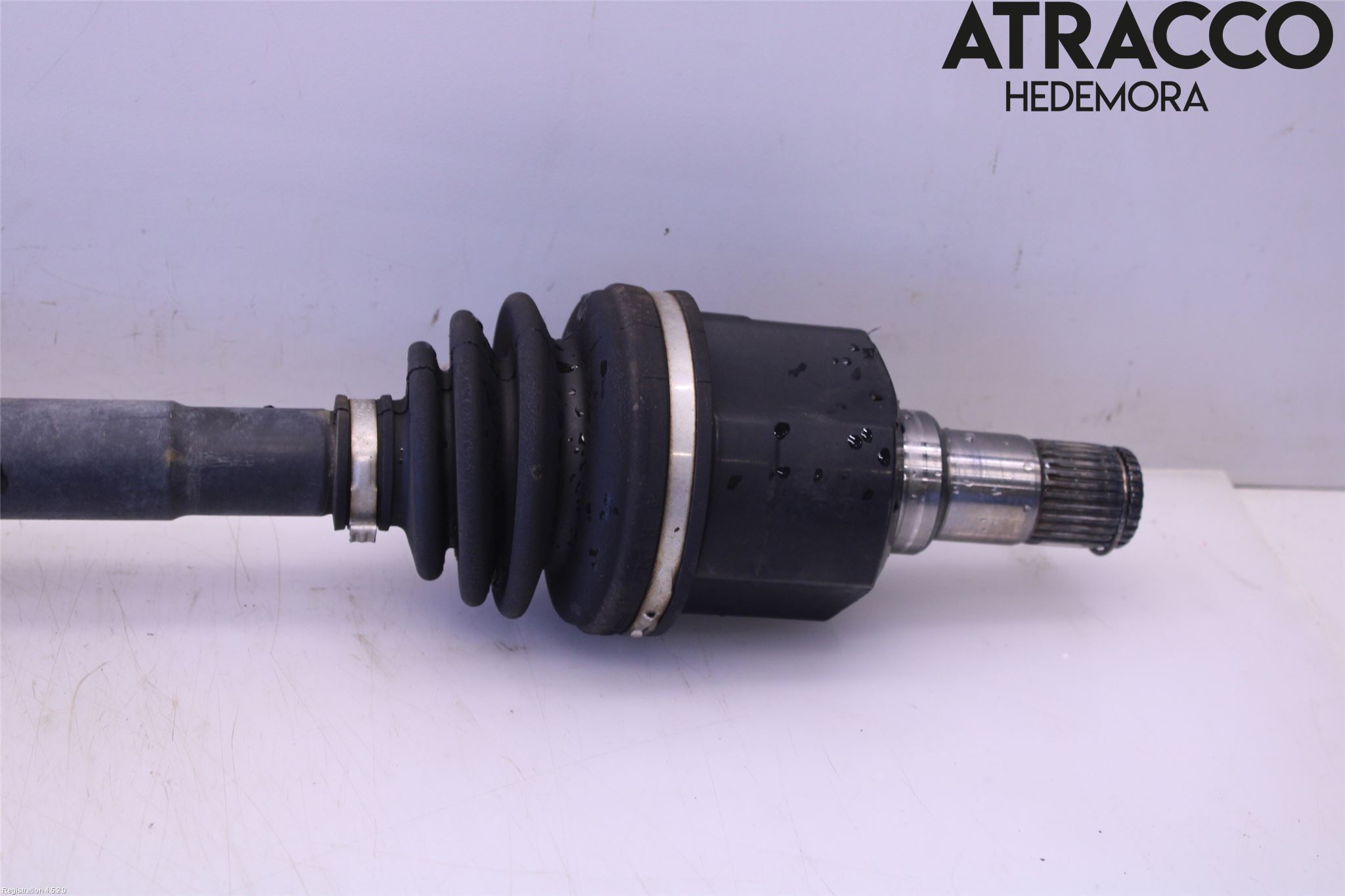 Audi A4/S4 08-11 Drivaxel Fram Höger