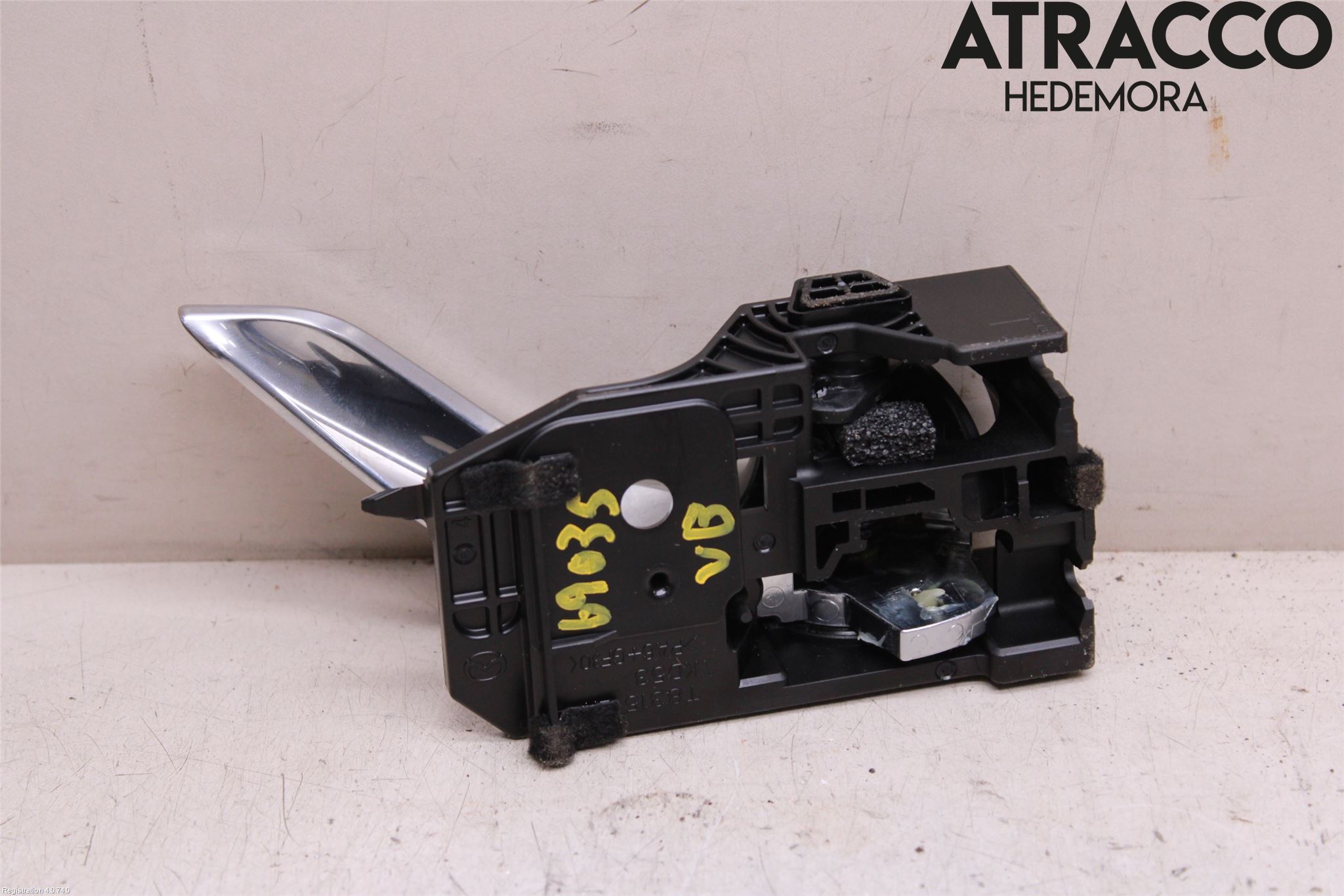 Mazda CX-3 Dörrhandtag Inre Vä