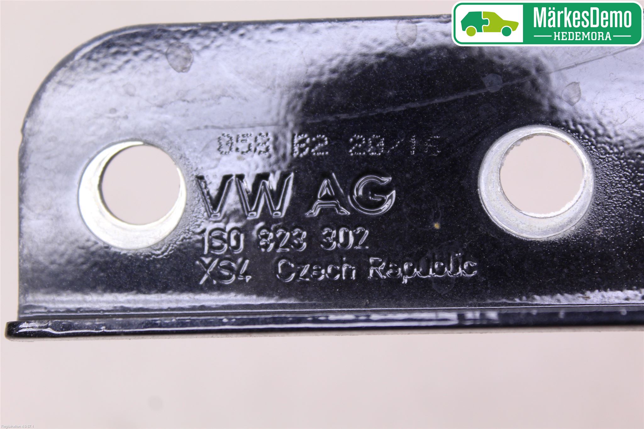 Volkswagen VW UP! / E-UP! Huvgångjärn