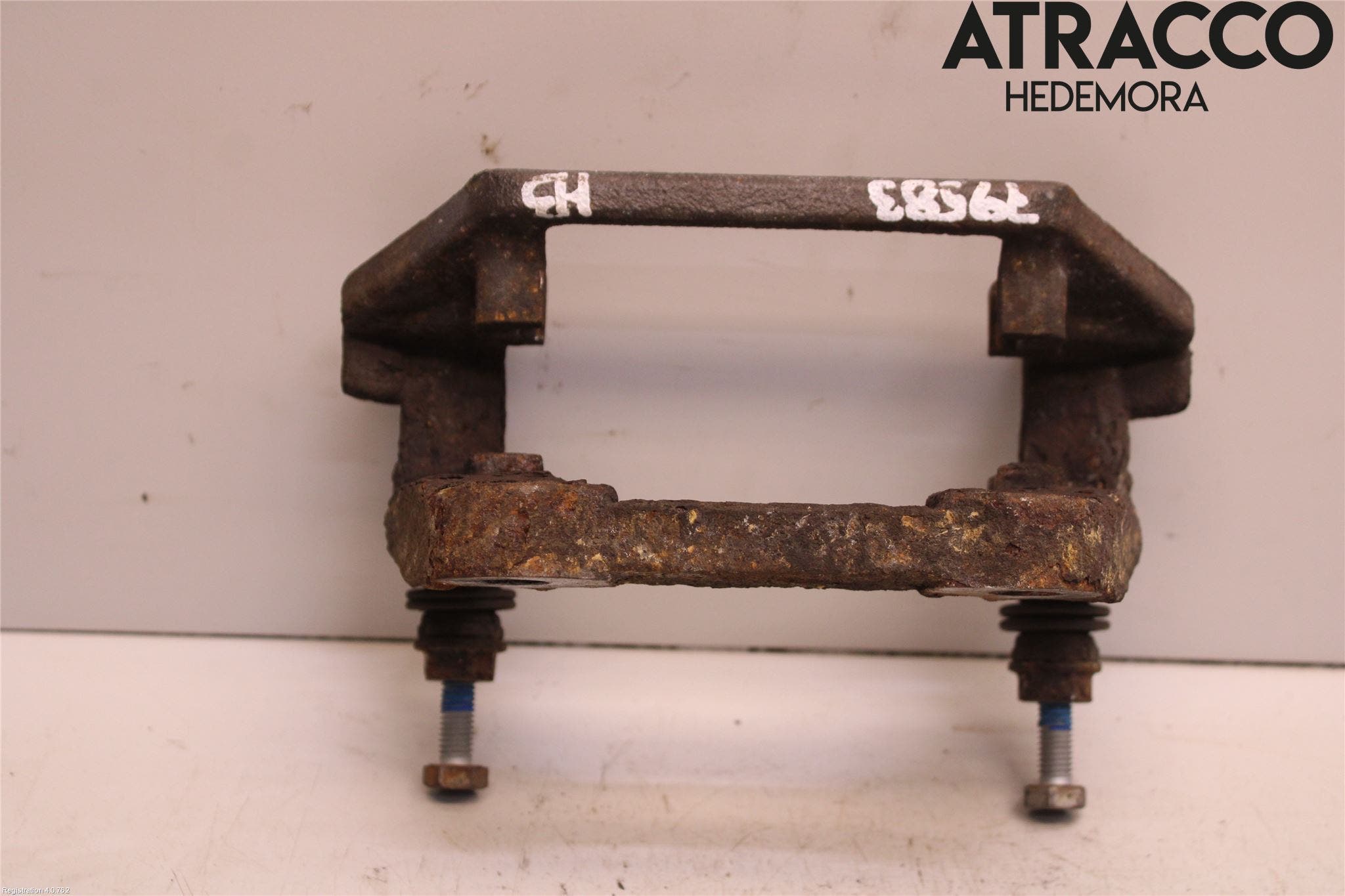 Volvo XC60 09-13 Bromsokshållare