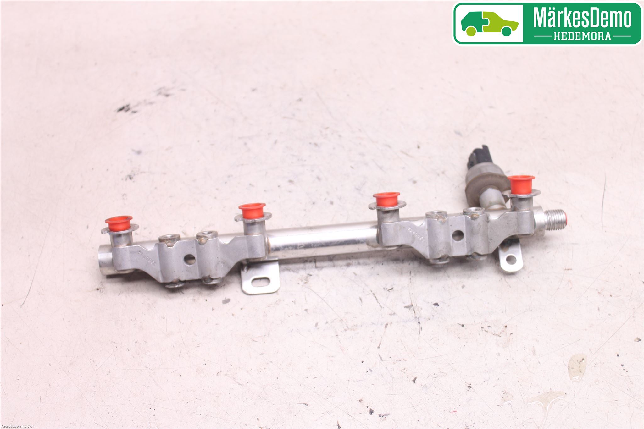 Nissan QASHQAI 14-17 Injspridarrör