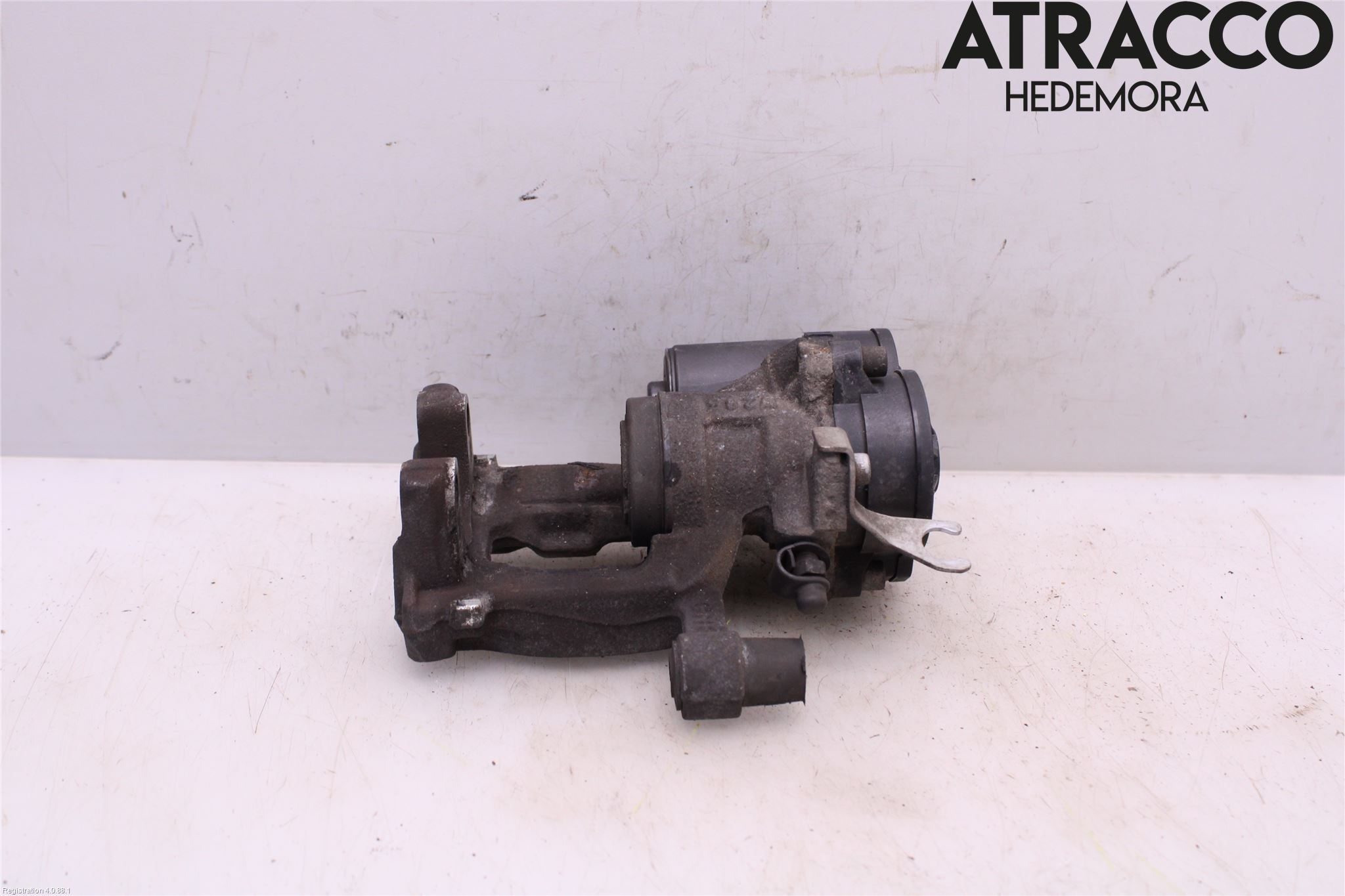 BMW X1 F48 15-22 Bromsok Bak Vänster