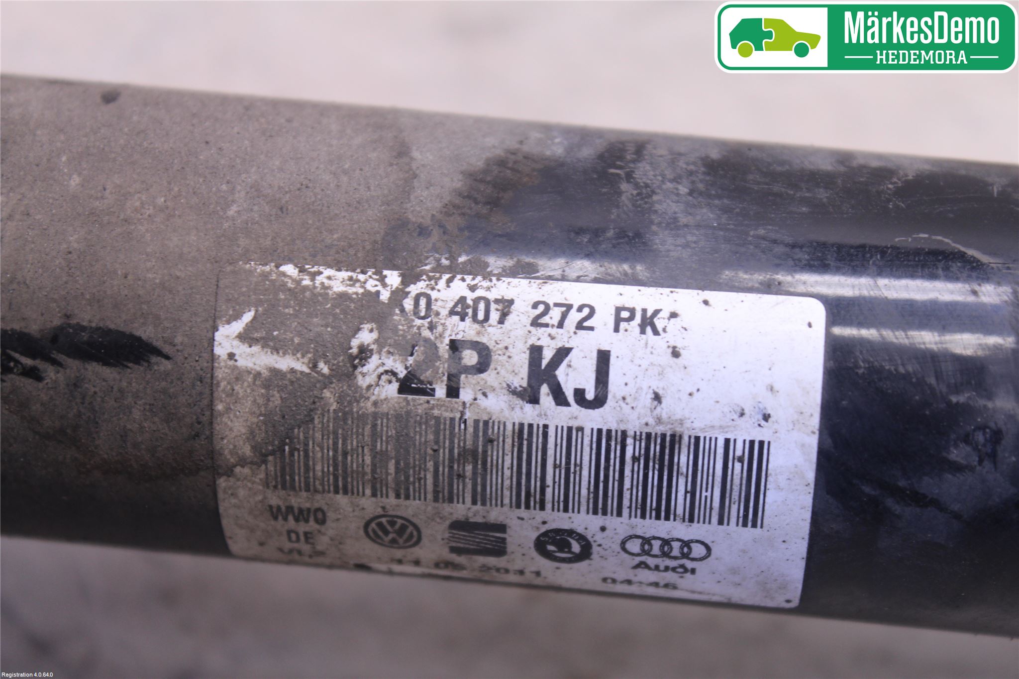 Volkswagen VW TOURAN 10-15 Drivaxel Fram Höger