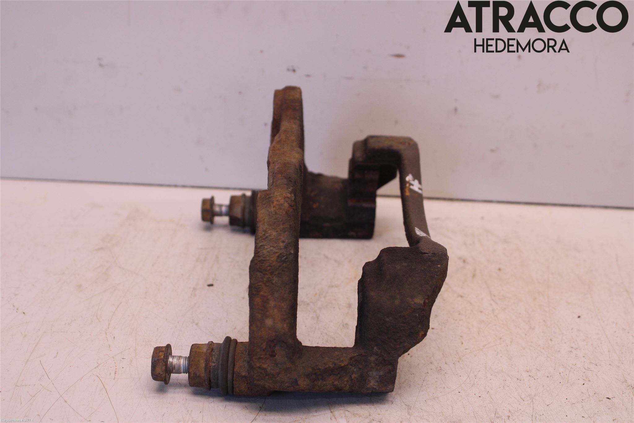 Toyota URBAN CRUISER Bromsokshållare