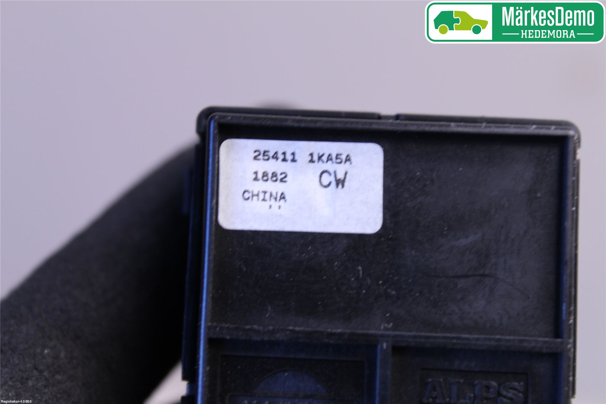 Nissan JUKE 10-14 Strömställare Elhiss