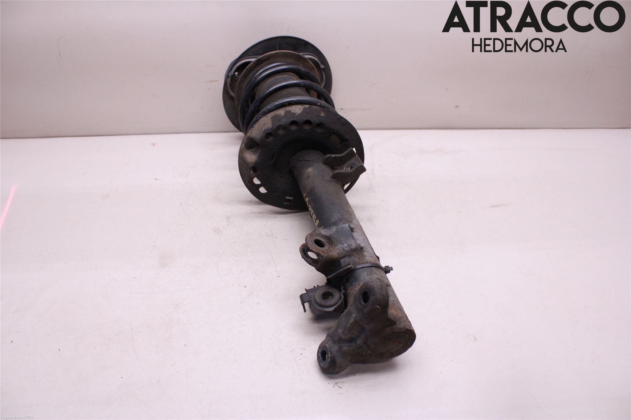 Mercedes-Benz MB E-KLASS (W212) 09-16 Fjäderben Fram Vänster