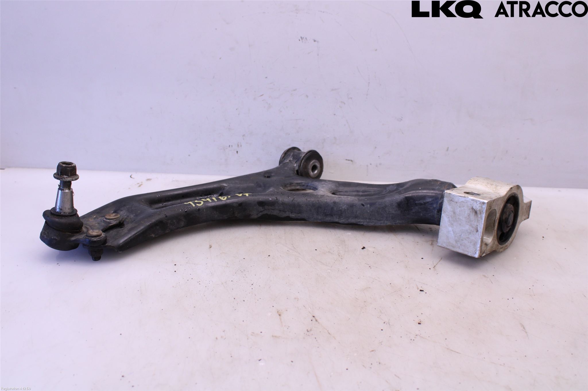 Volkswagen VW PASSAT 11-14 Bärarm Fram Undre Vä