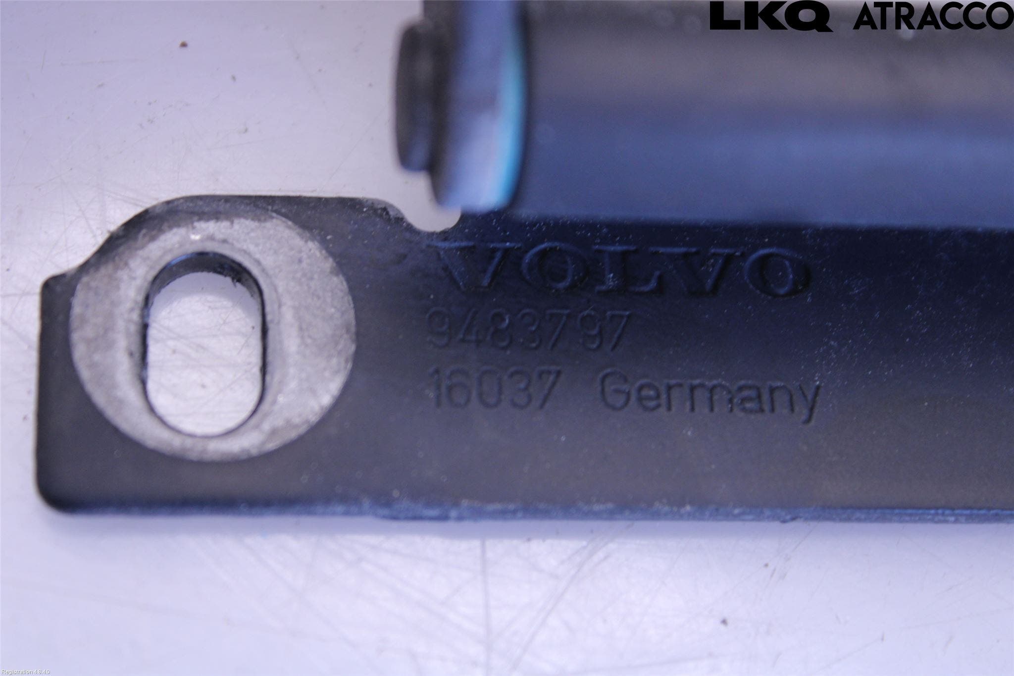 Volvo XC90 07-14 Bakluckegångjärn Vä