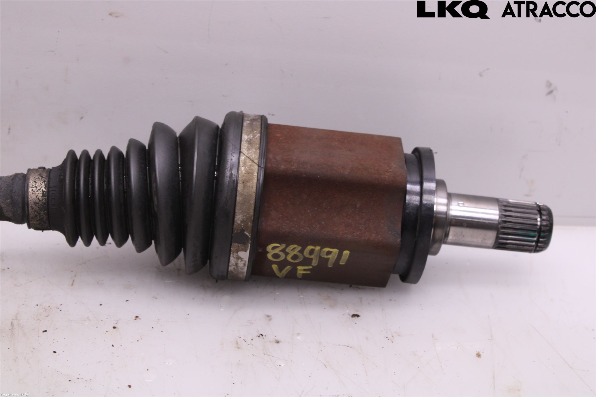 BMW X6 E71/E72   08-14 Drivaxel Fram Vänster