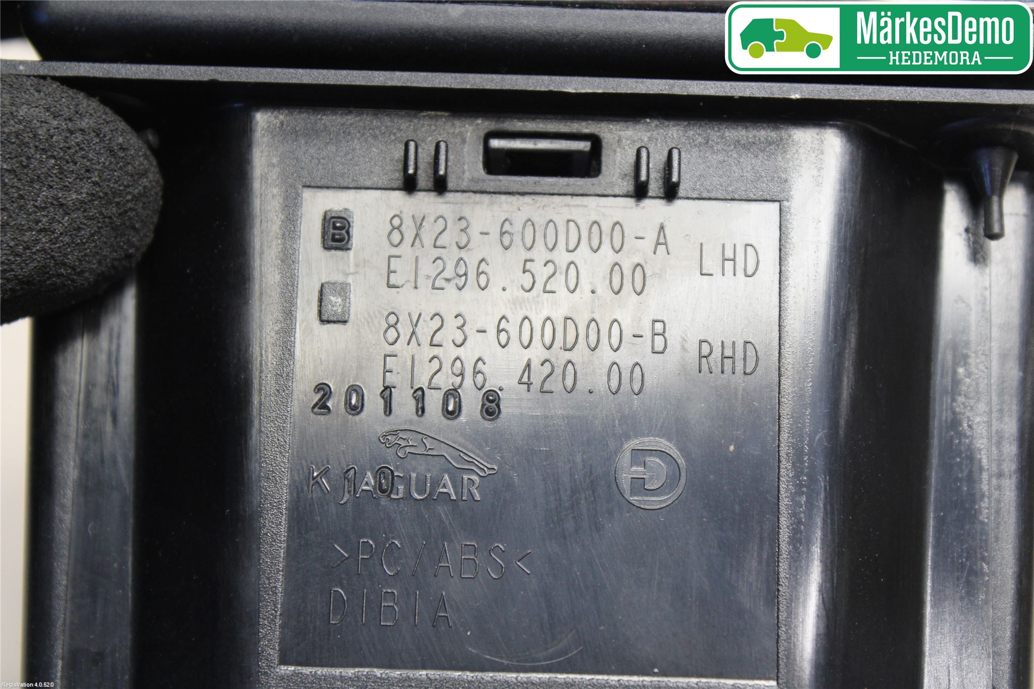 Jaguar XF 08-15 Mugghållare