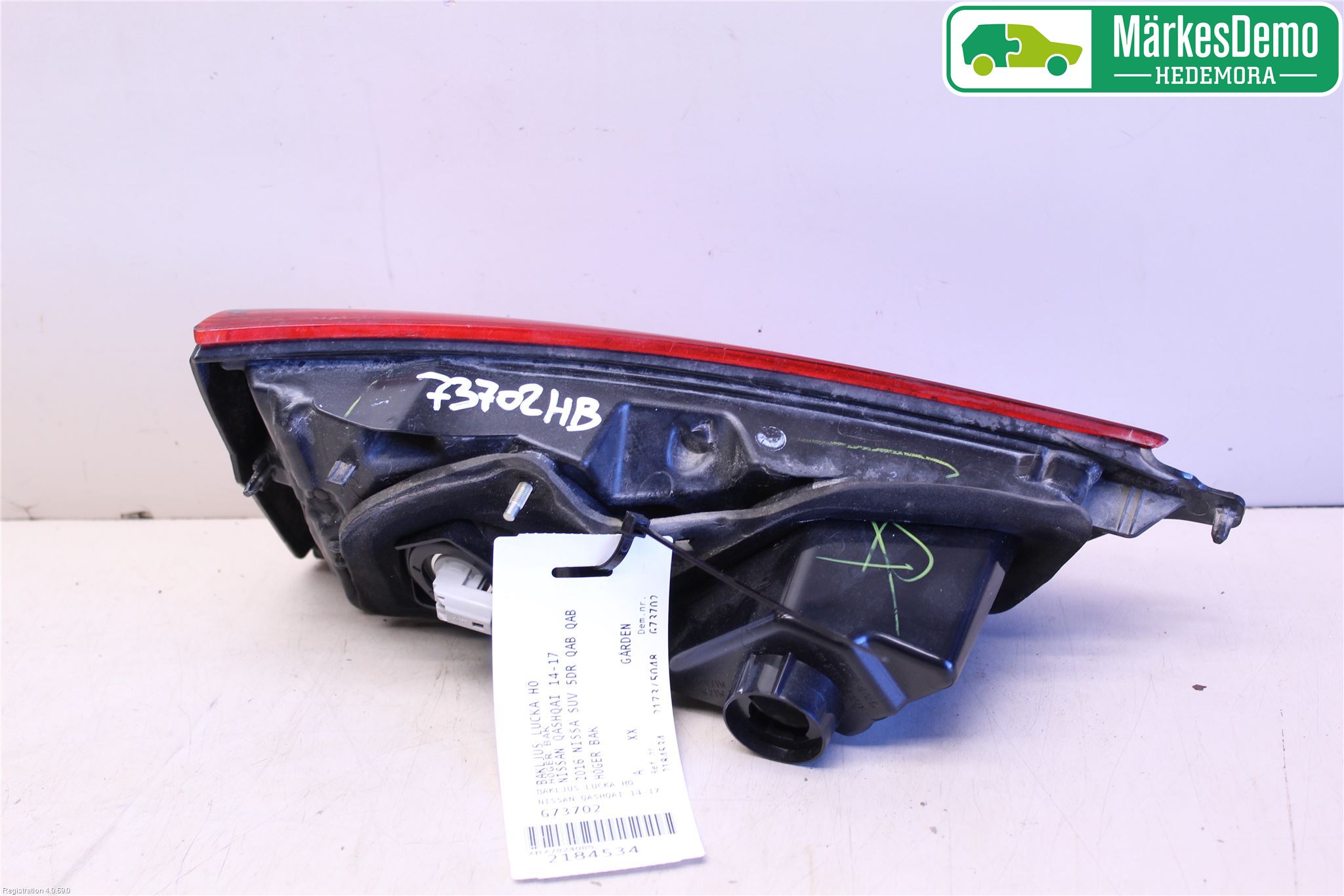 Nissan QASHQAI 14-17 Bakljus Lucka Hö