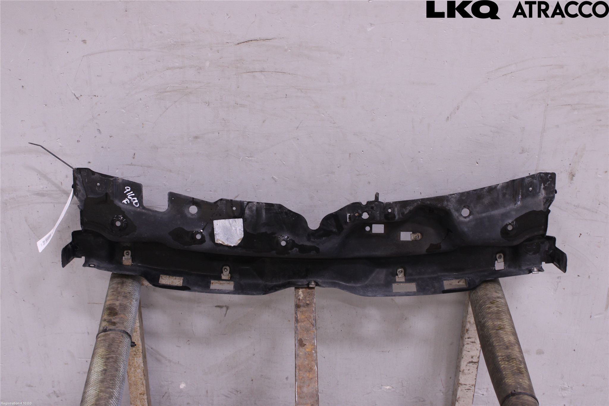 Citroen C3 AIRCROSS 18-23 Front Huvlåsplåt-Balk