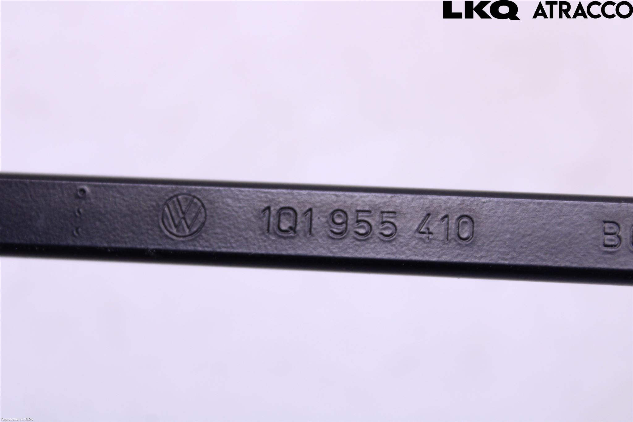 Volkswagen VW GOLF V 04-09 Torkararm Armar Vindruta