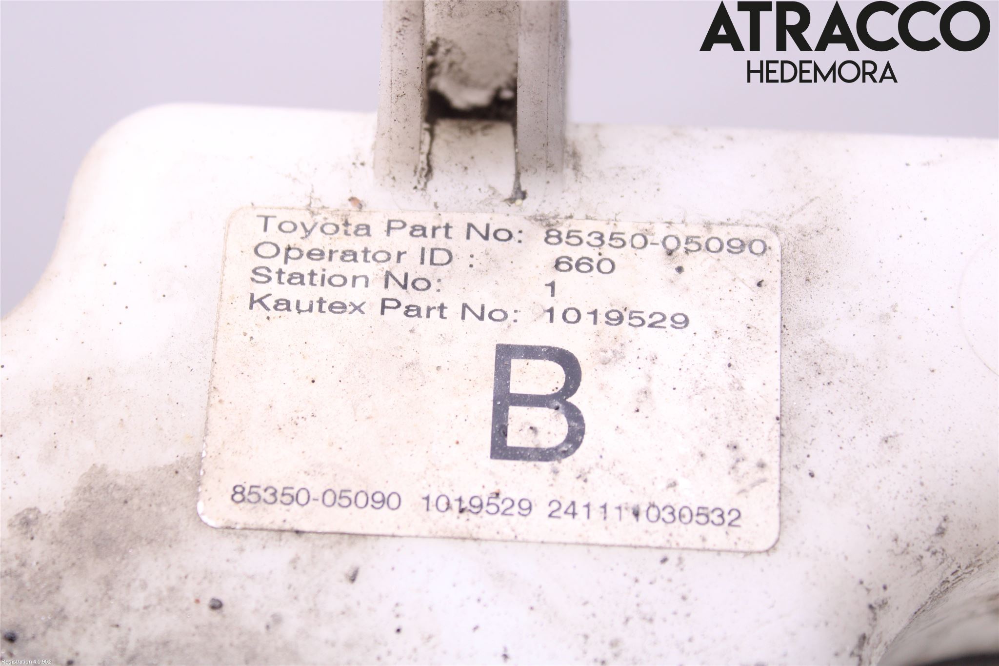 Toyota AVENSIS 09-15 Spolartank Vindruta-Strål