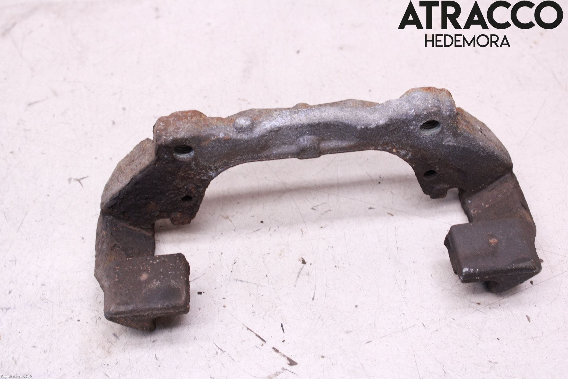 Volvo XC60 09-13 Bromsokshållare