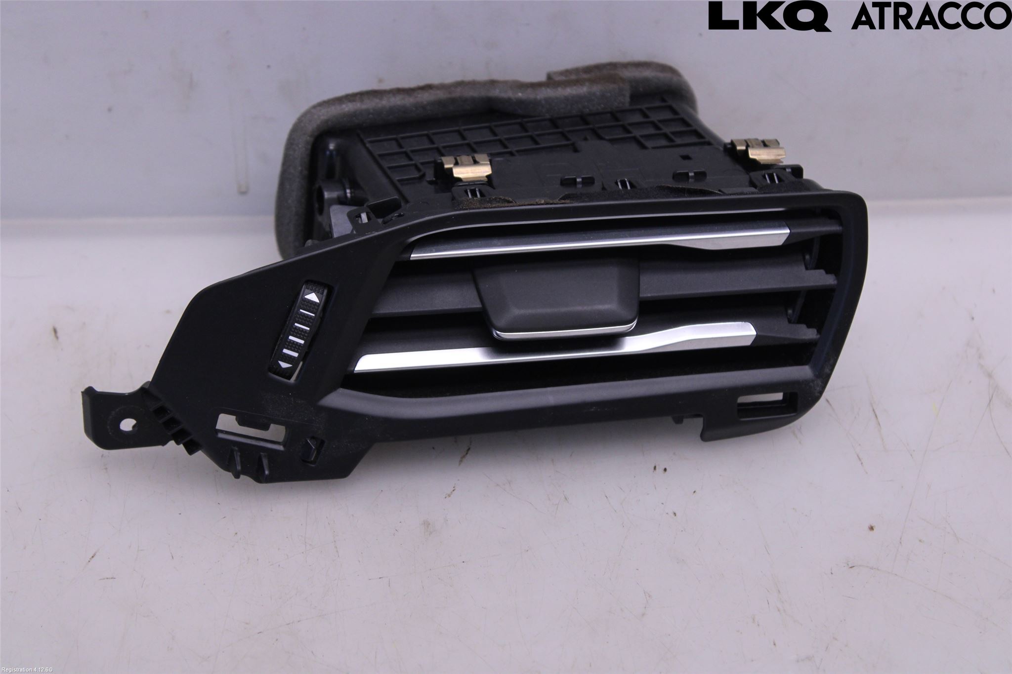 Ford FOCUS 19- Defrosterkanal-Munstycke