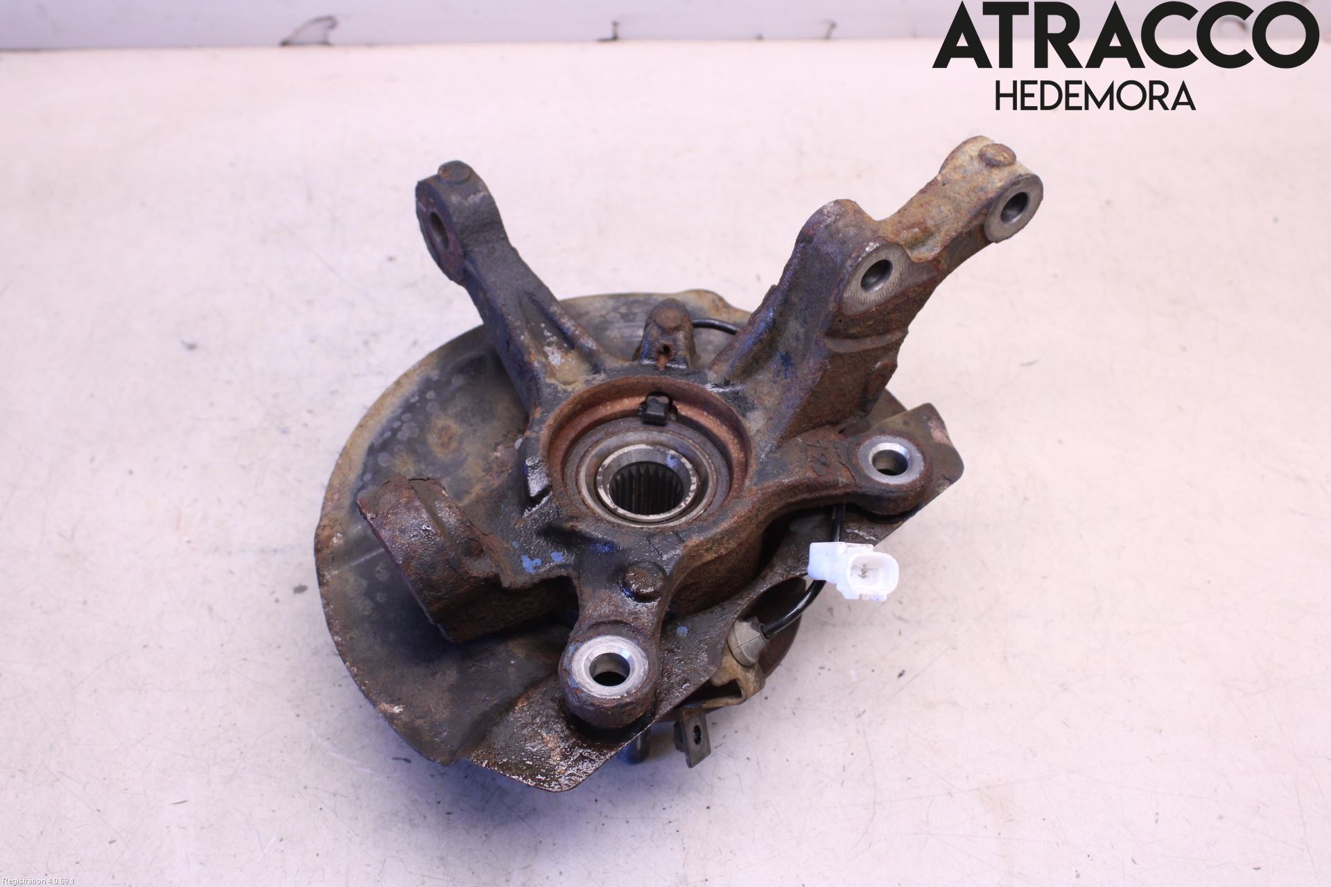 Mitsubishi SPACE STAR 13- Styrspindel Lagerhus Vä