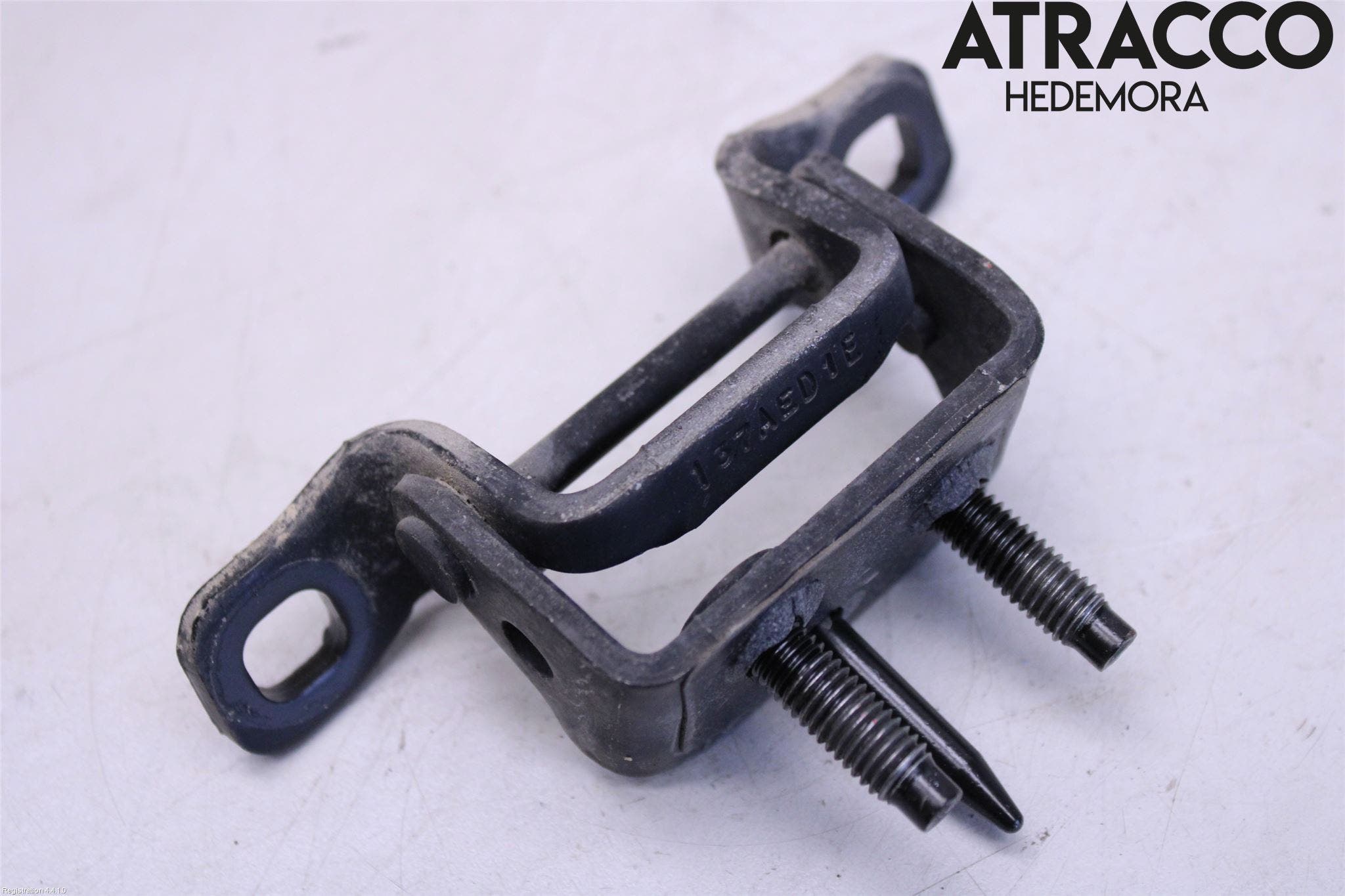 Volvo XC60 09-13 Bakluckegångjärn Vä