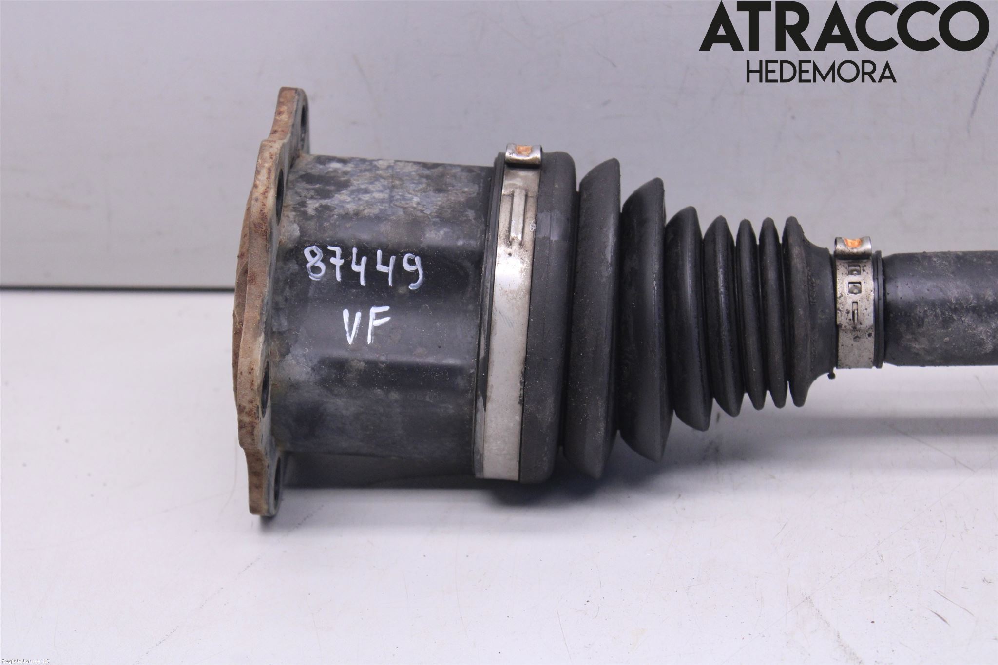 Audi A4/S4 B9 16-19 Drivaxel Fram Vänster