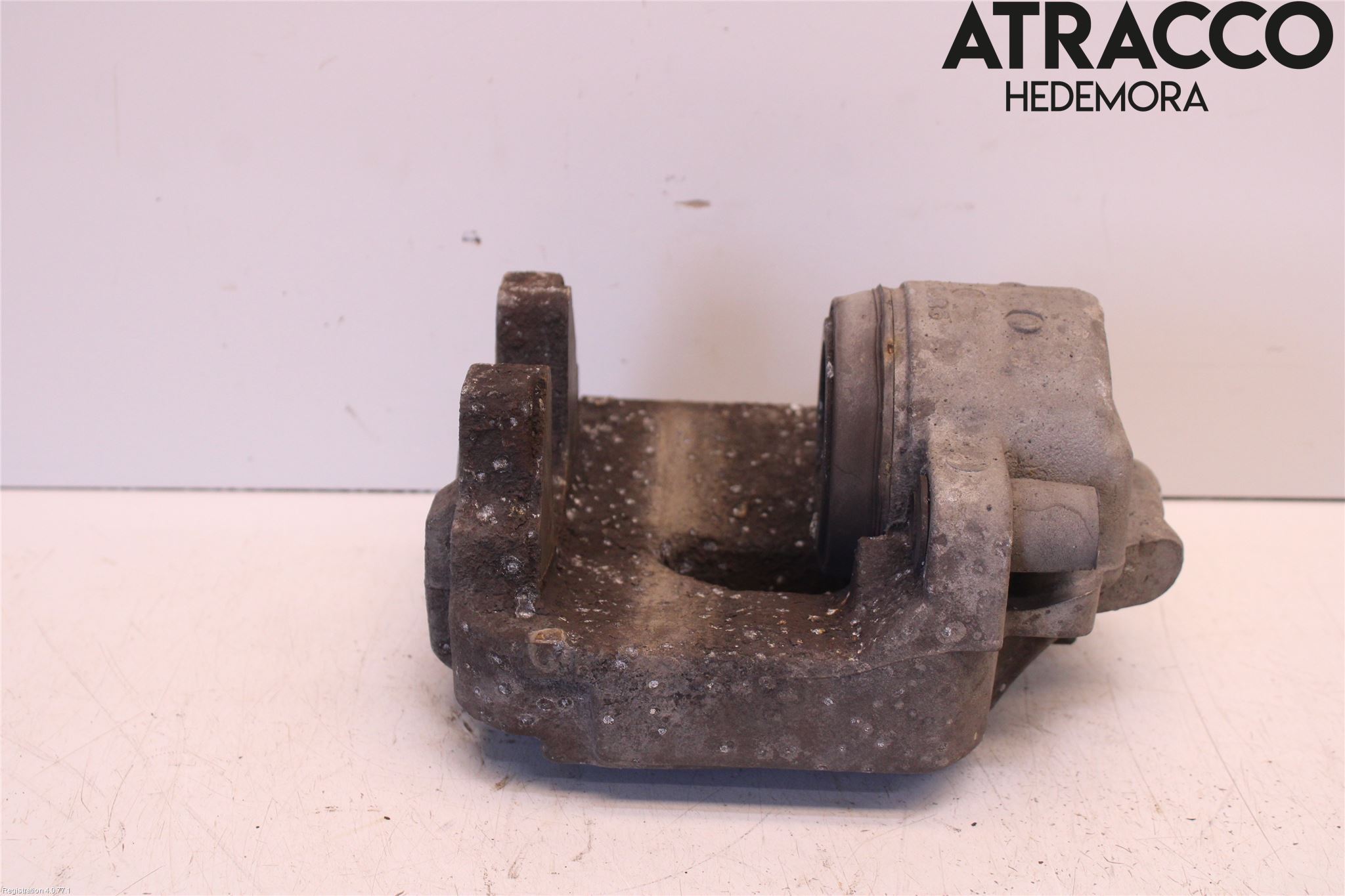 BMW 5 F10/F11/F18 09-17 Bromsok Fram Höger