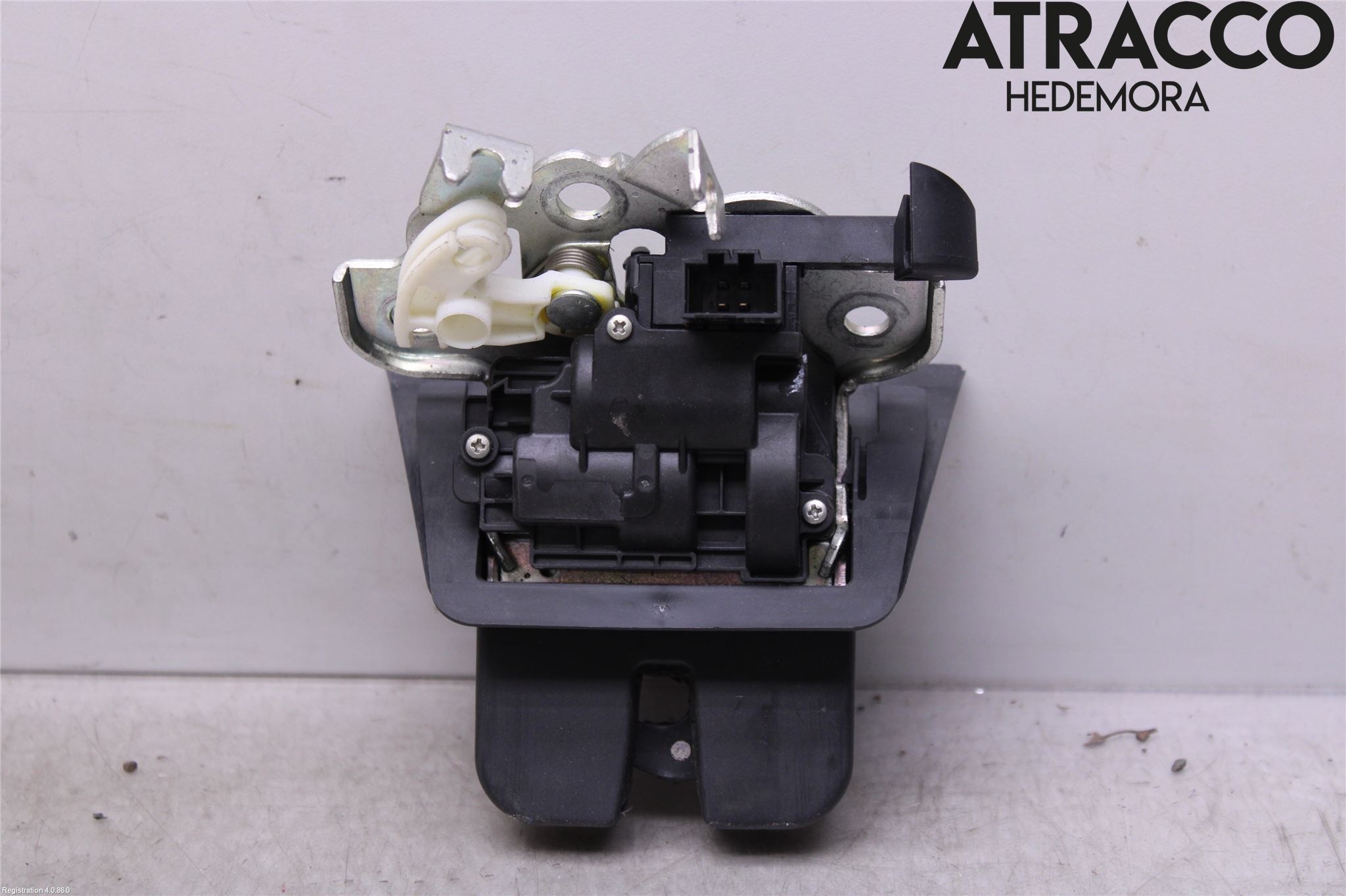 Audi A4/S4 08-11 Låskista Baklucka