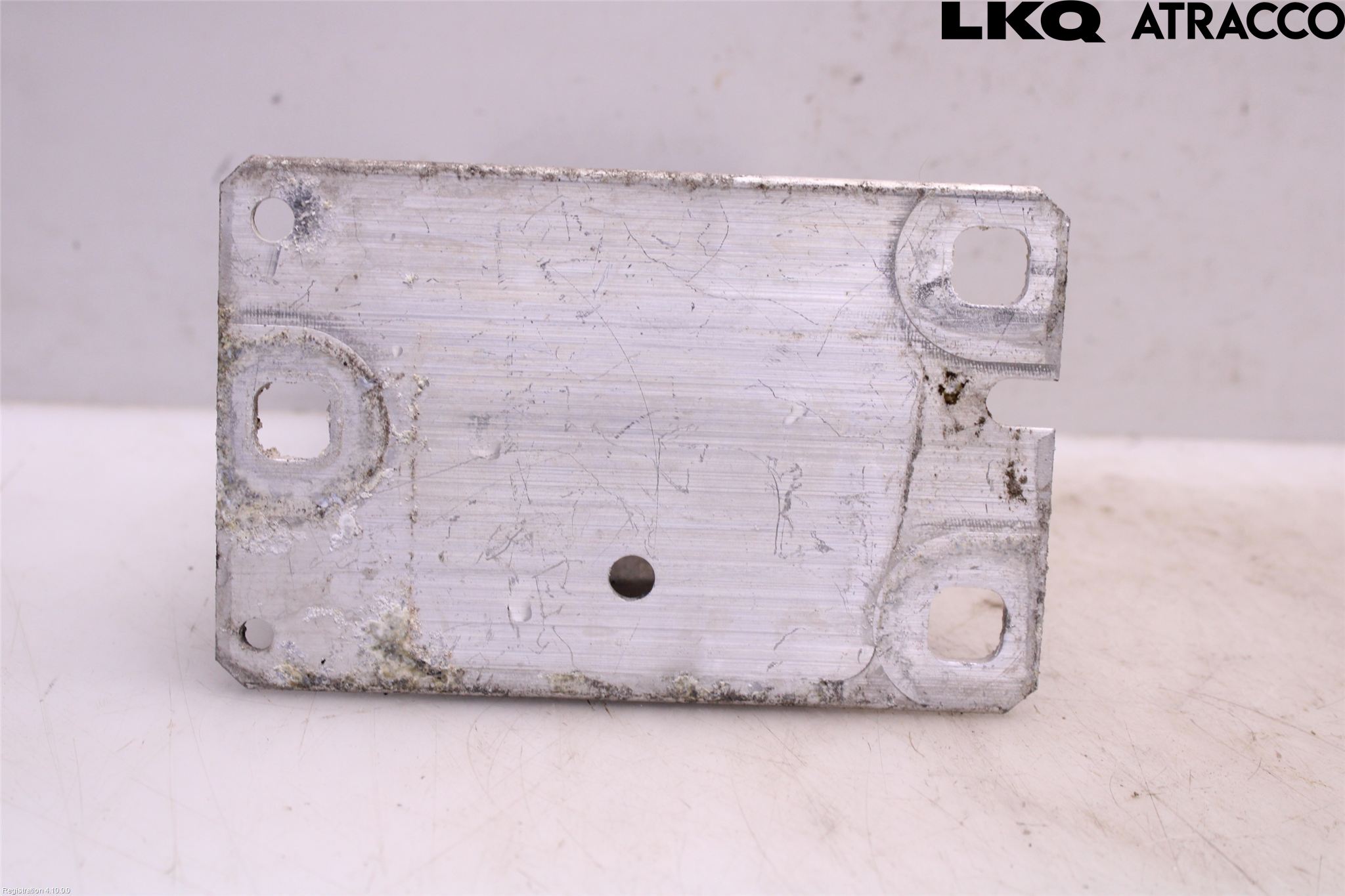 Audi Q5 09-16 Stötfångarbärjärn Fram