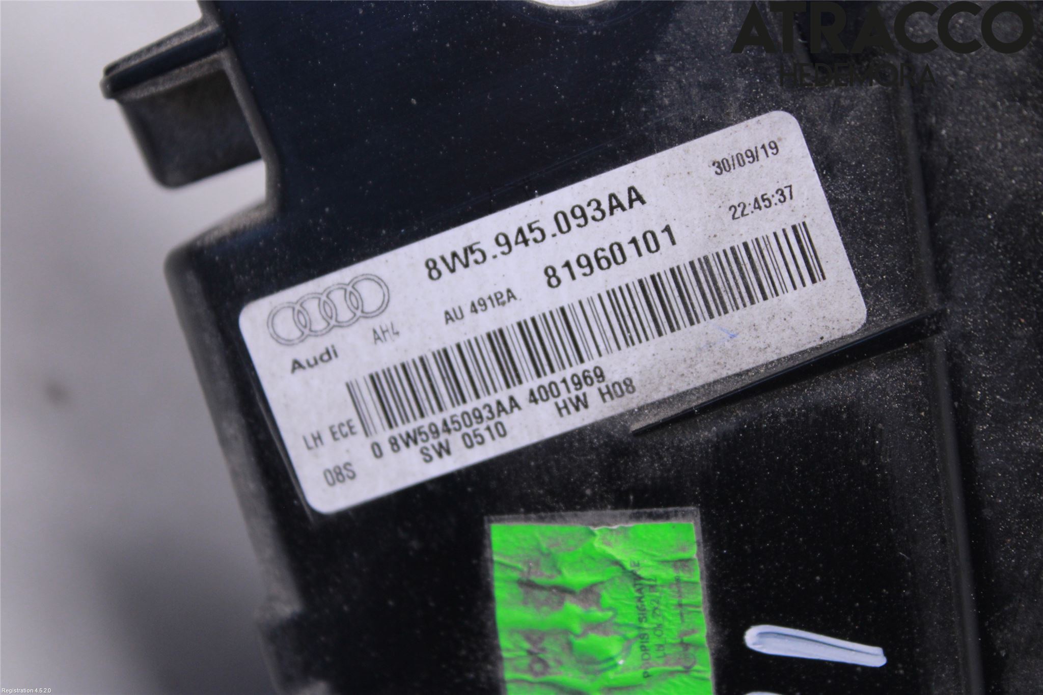 Audi A4/S4 B9 16-19 Bakljus Lucka Vä