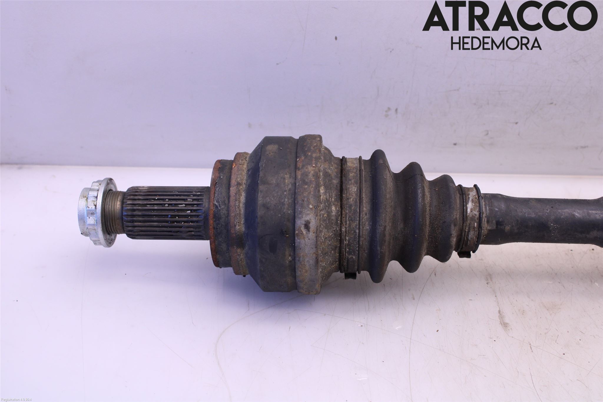 BMW X4 F26 14-18 Drivaxel Bak Vänster
