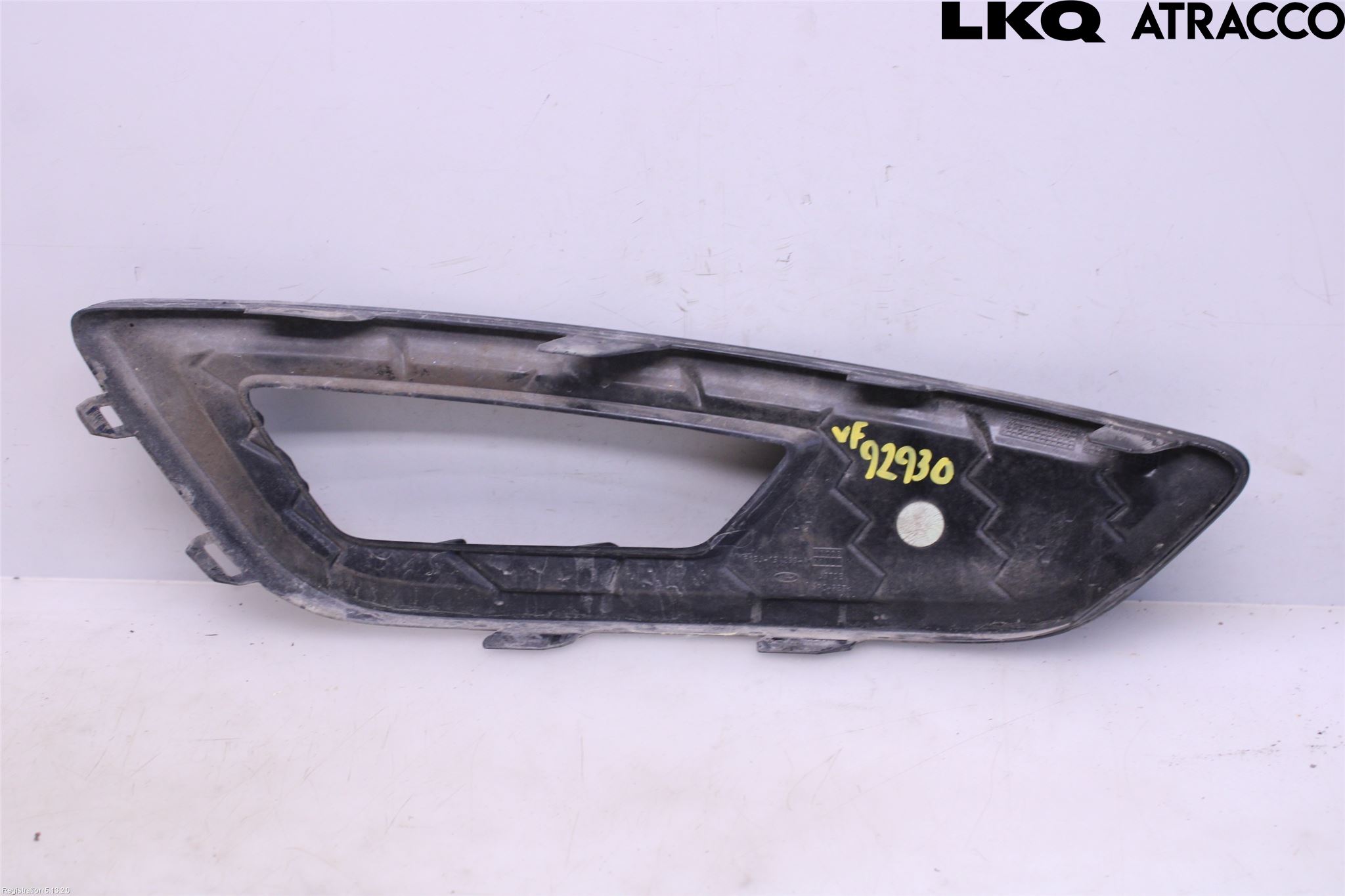 Ford FOCUS 15-18 Dimljussarg Fram