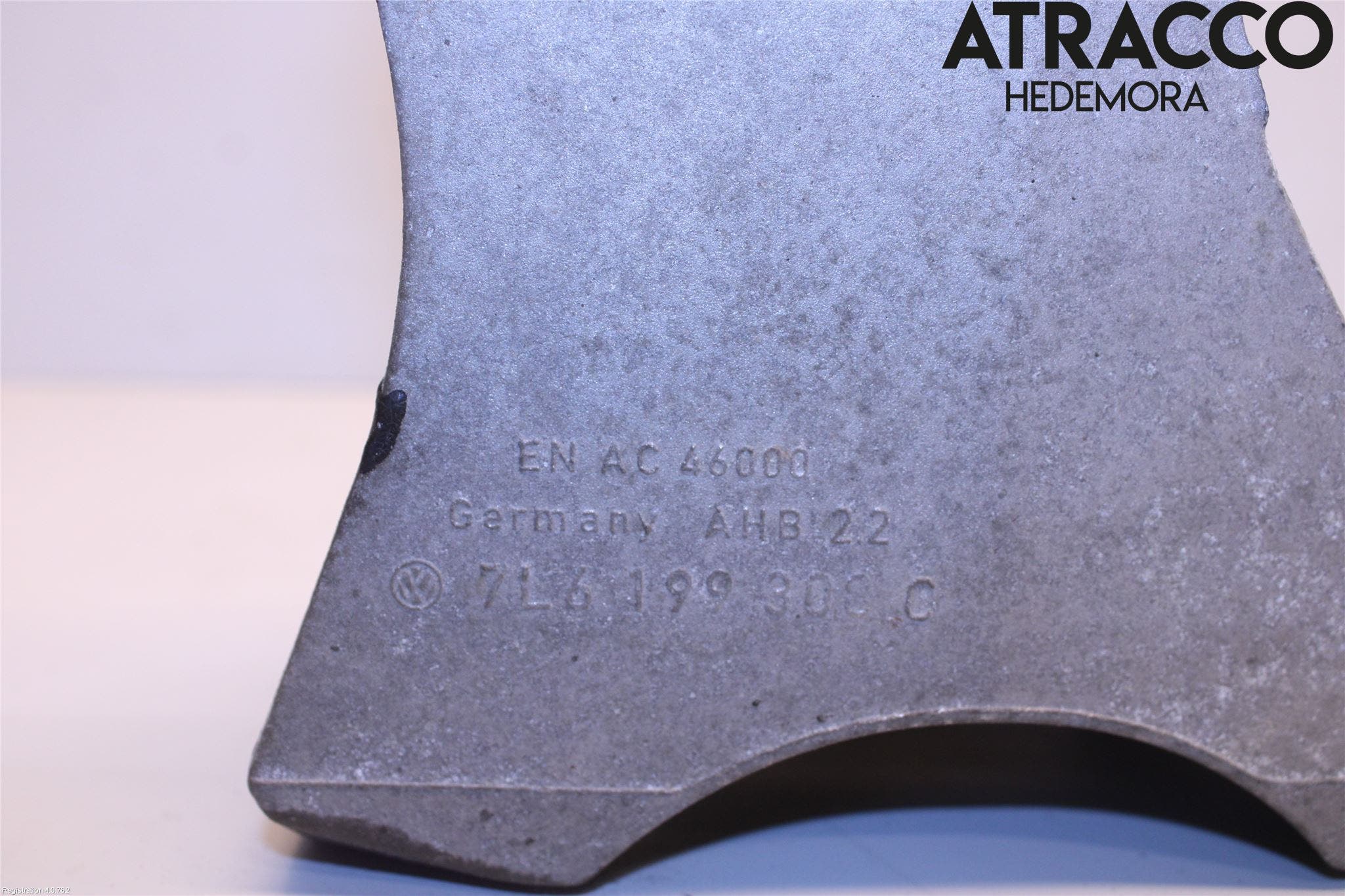 Audi Q7/SQ7 Motorfäste