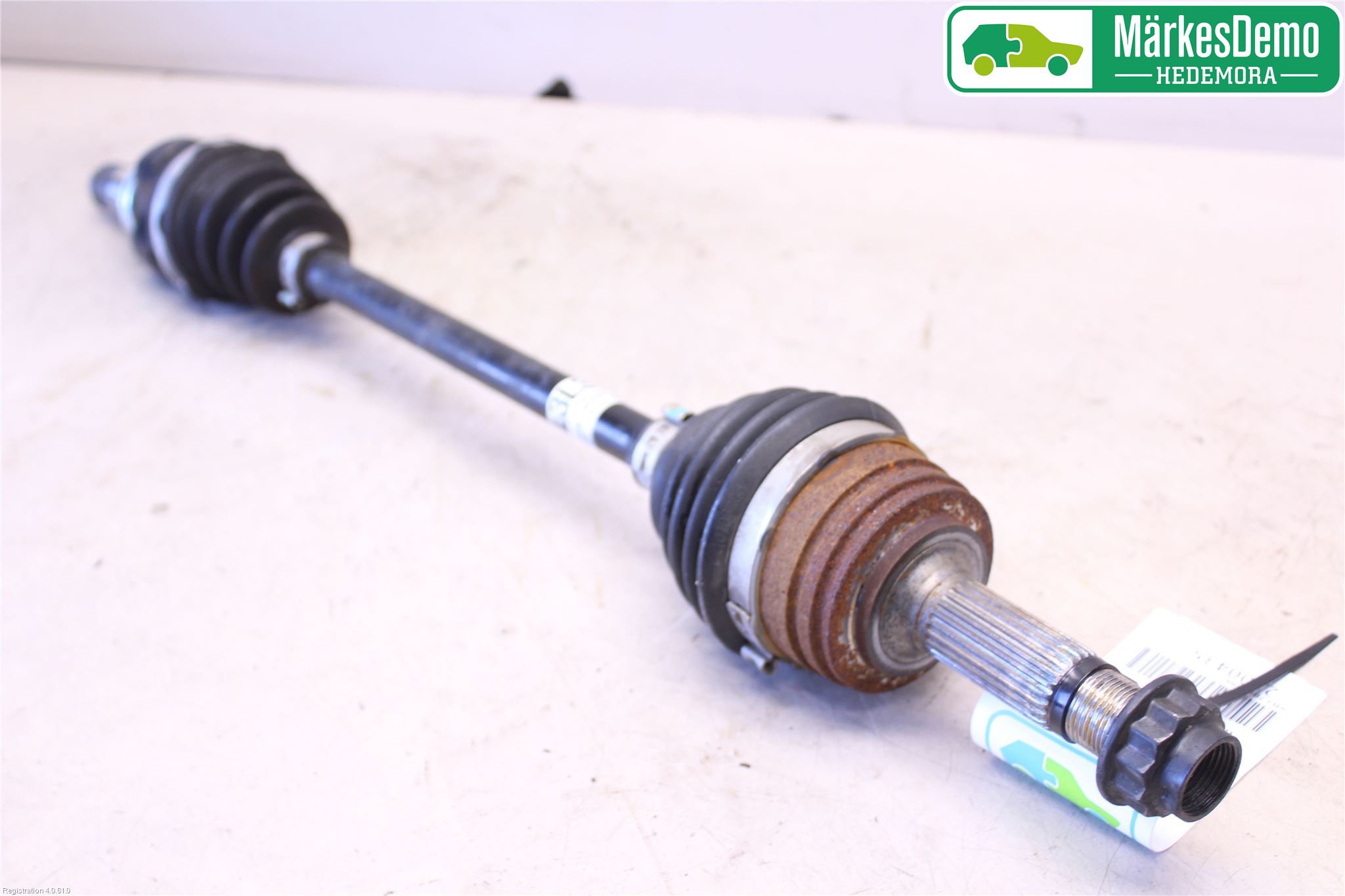 Toyota AYGO 15-21 Drivaxel Fram Vänster